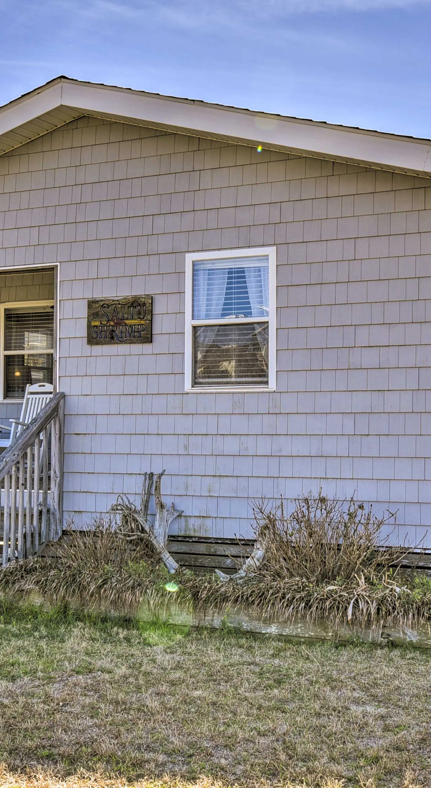 Nags Head Cottage: Screened Porch, Walk to Beach!