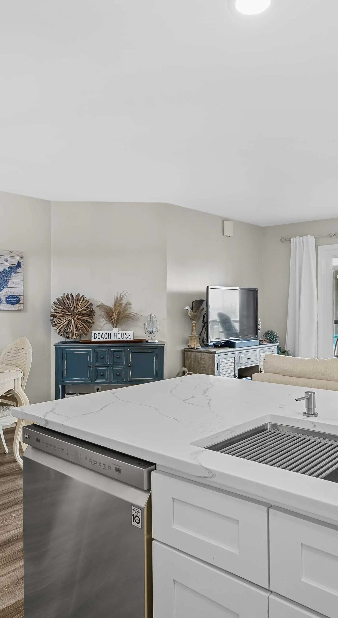Villa Capriani Condo w/ Direct Beach Access!