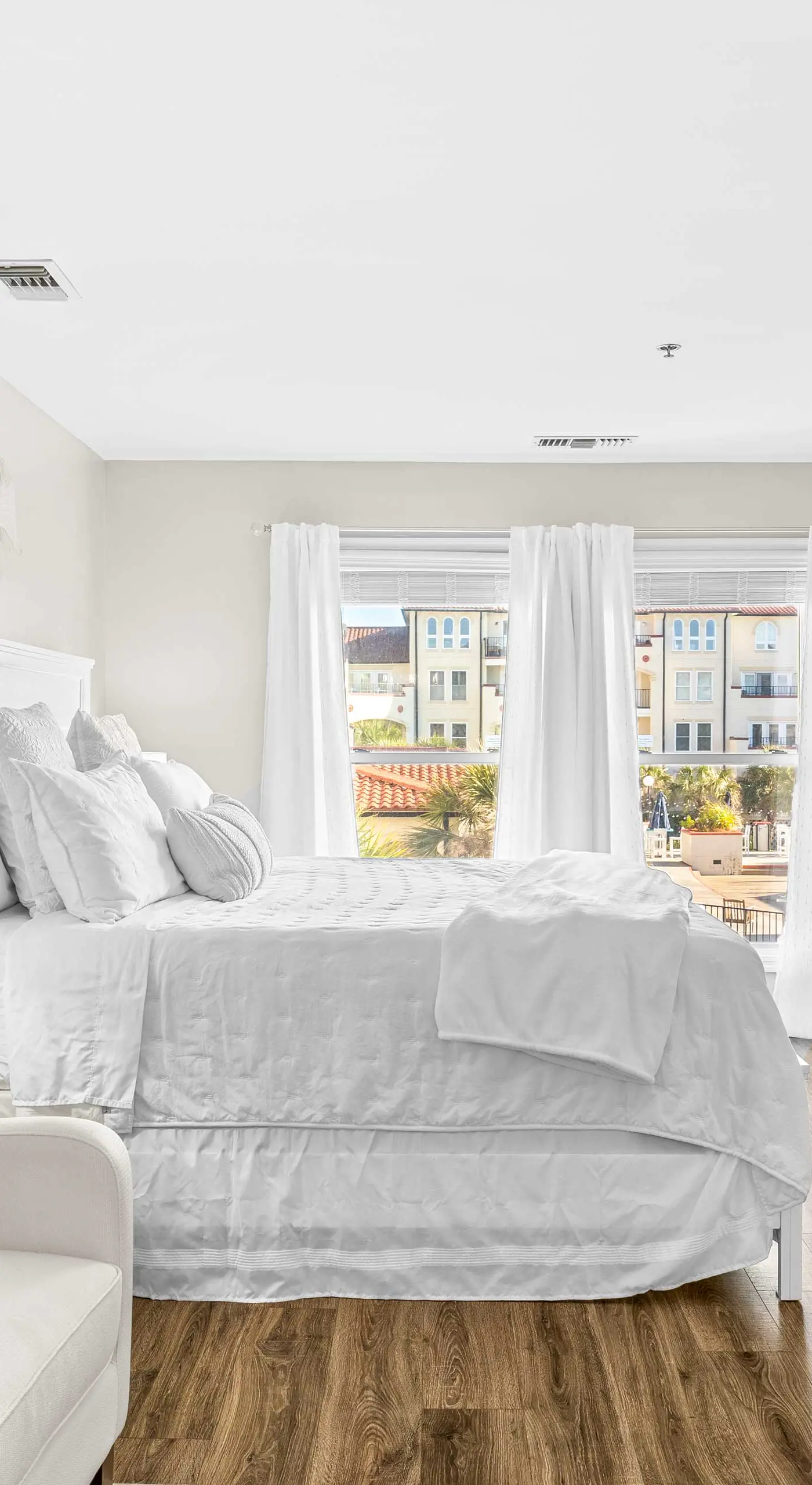 Villa Capriani Condo w/ Direct Beach Access!
