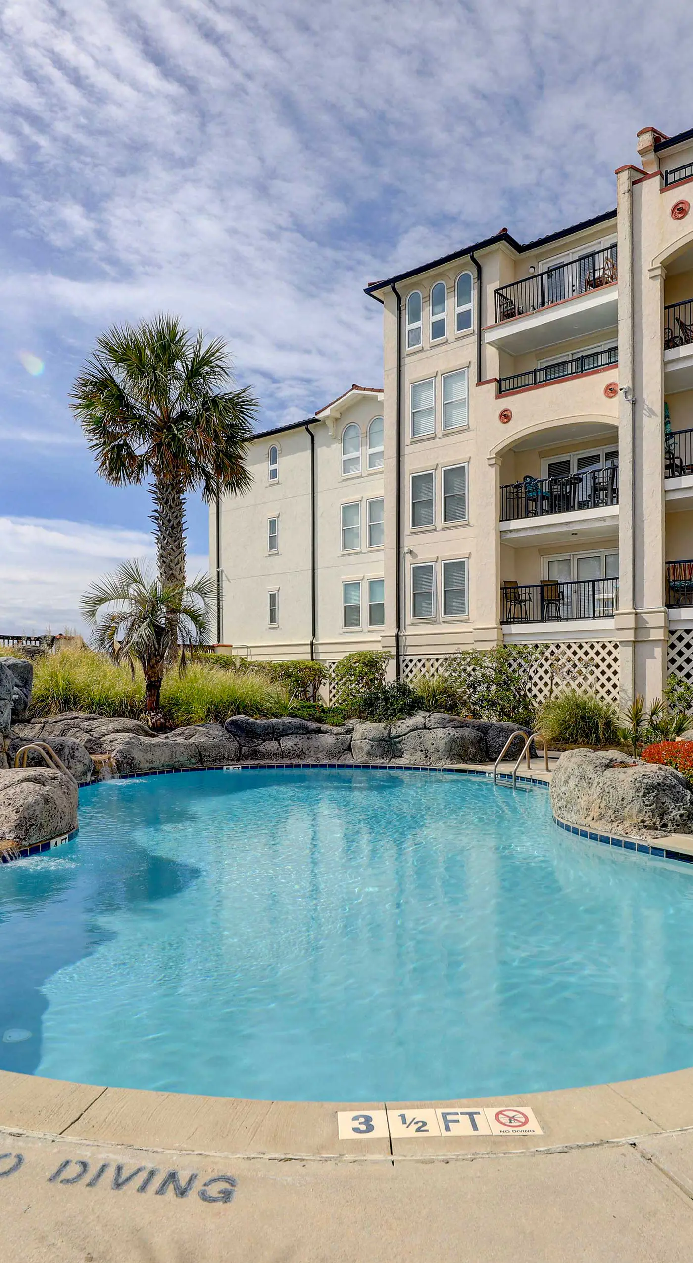 Villa Capriani Condo w/ Direct Beach Access!