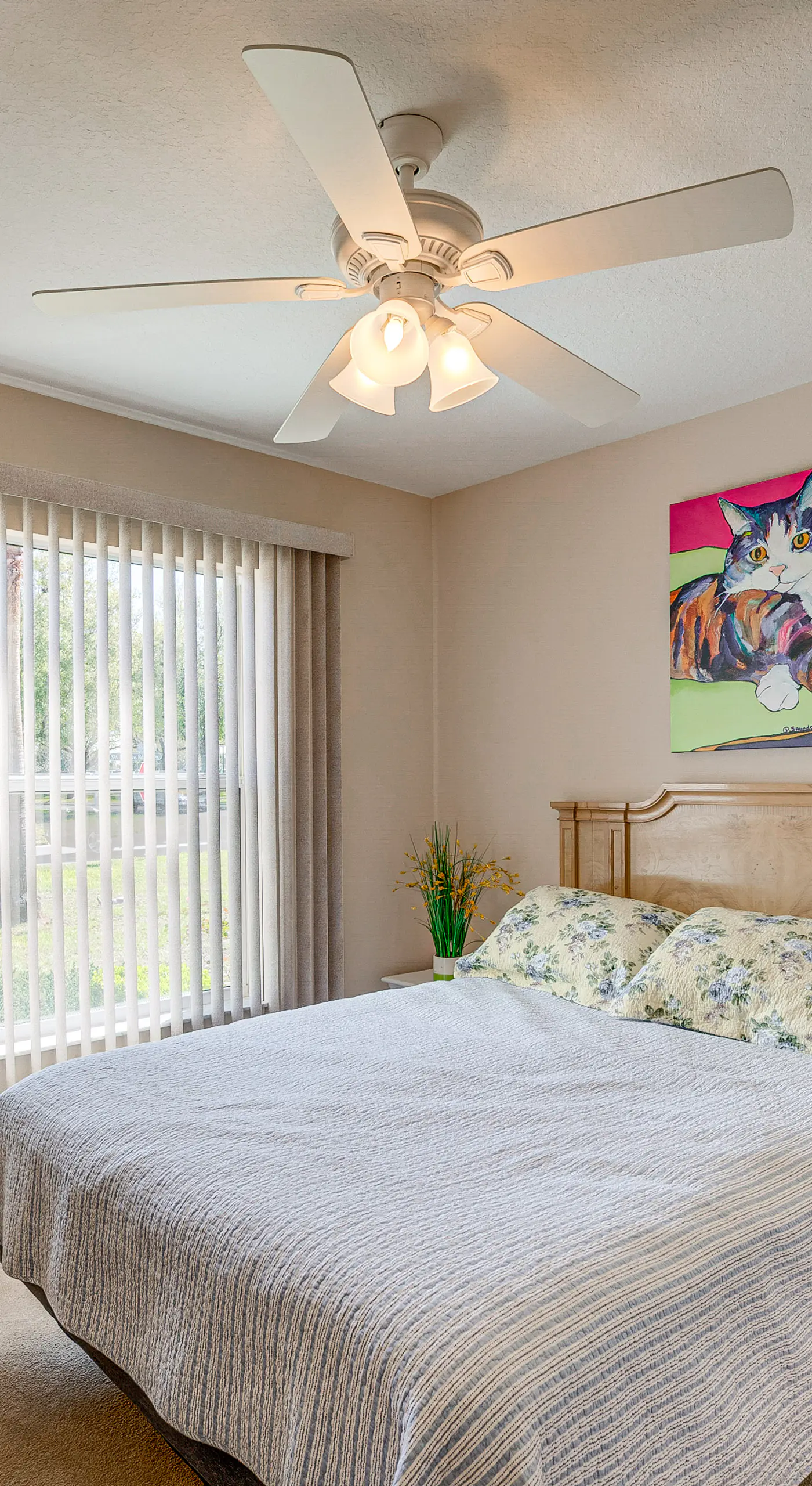 Ocala Home w/ Screened-In Porch & Community Perks!