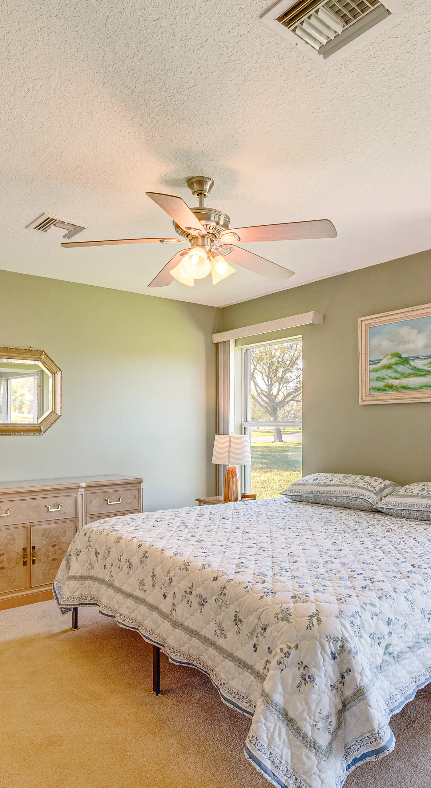 Ocala Home w/ Screened-In Porch & Community Perks!