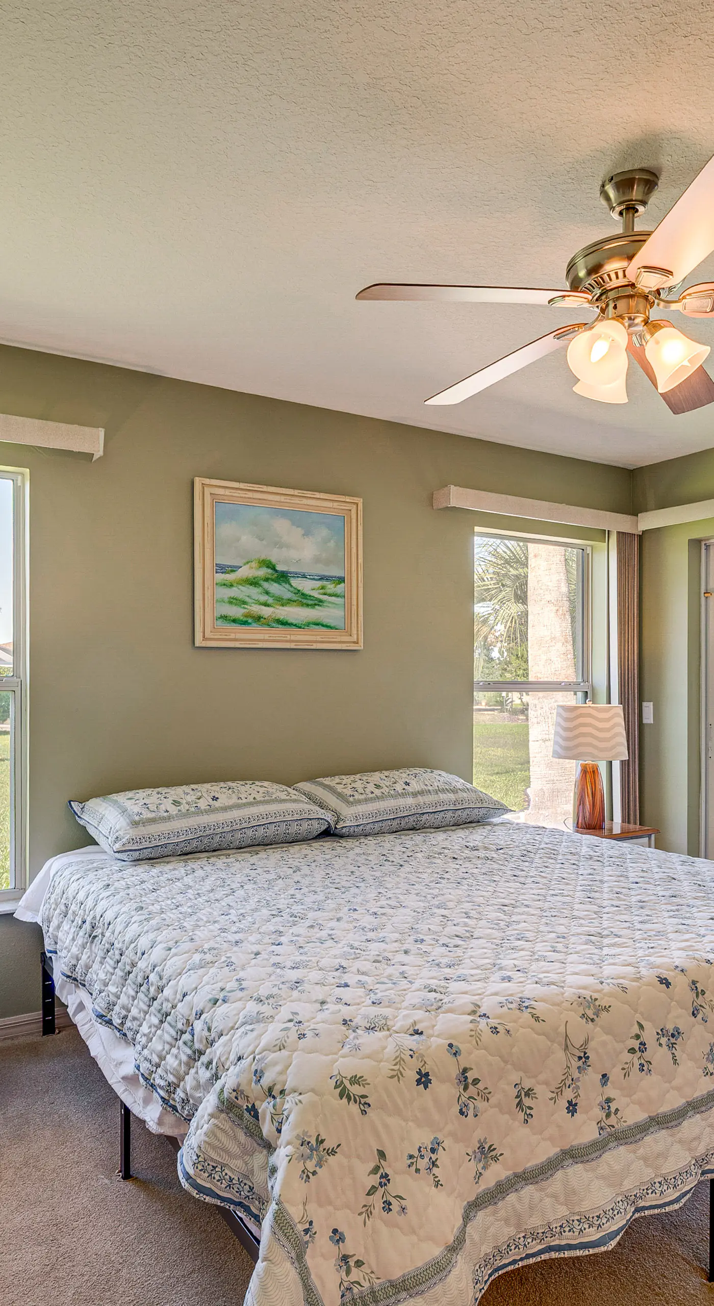 Ocala Home w/ Screened-In Porch & Community Perks!