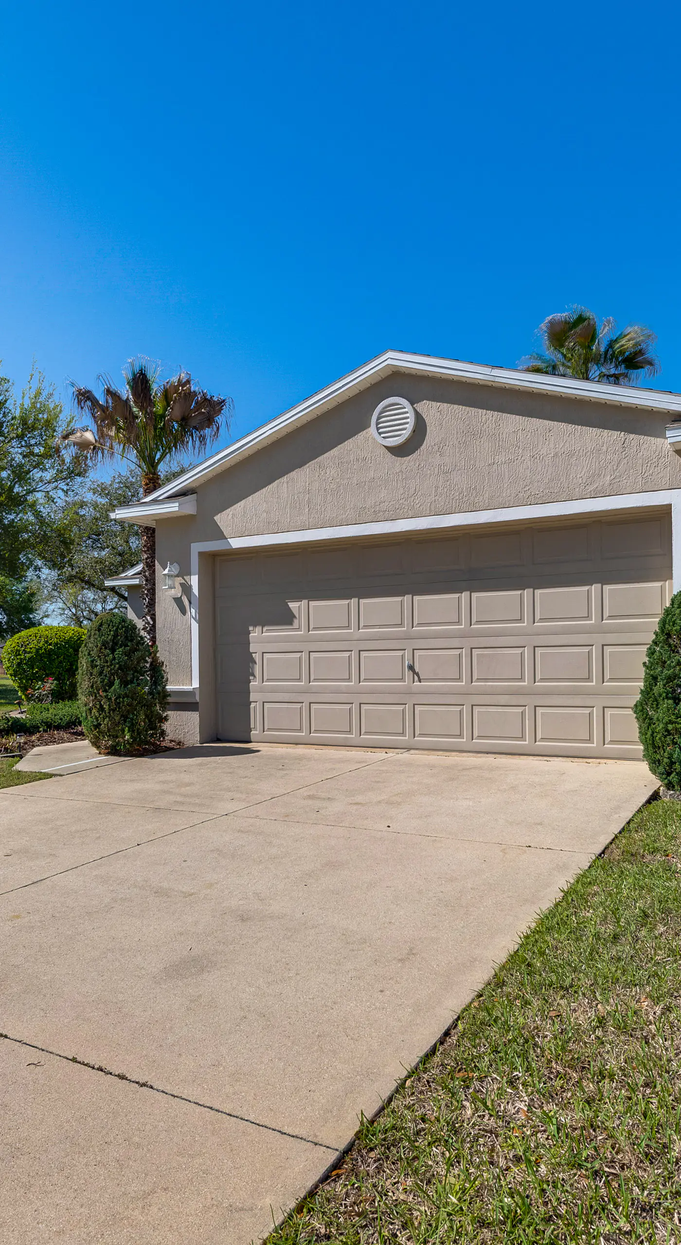 Ocala Home w/ Screened-In Porch & Community Perks!