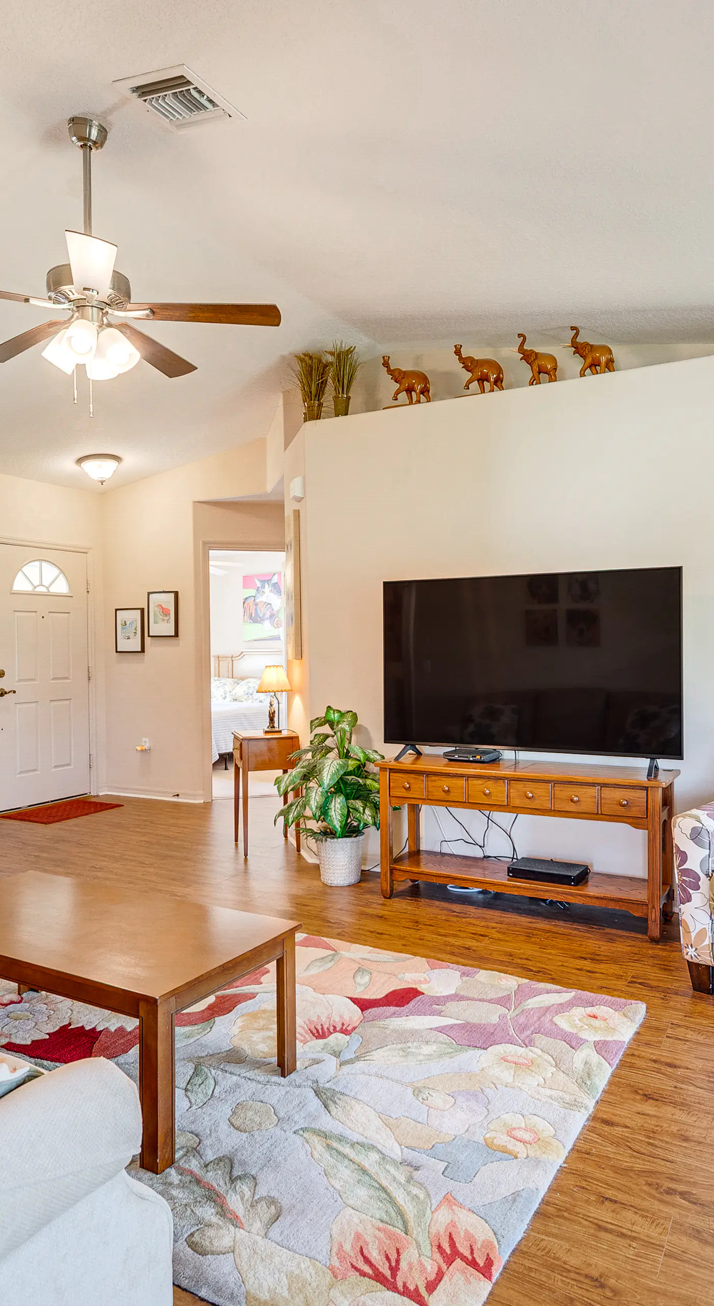 Ocala Home w/ Screened-In Porch & Community Perks!