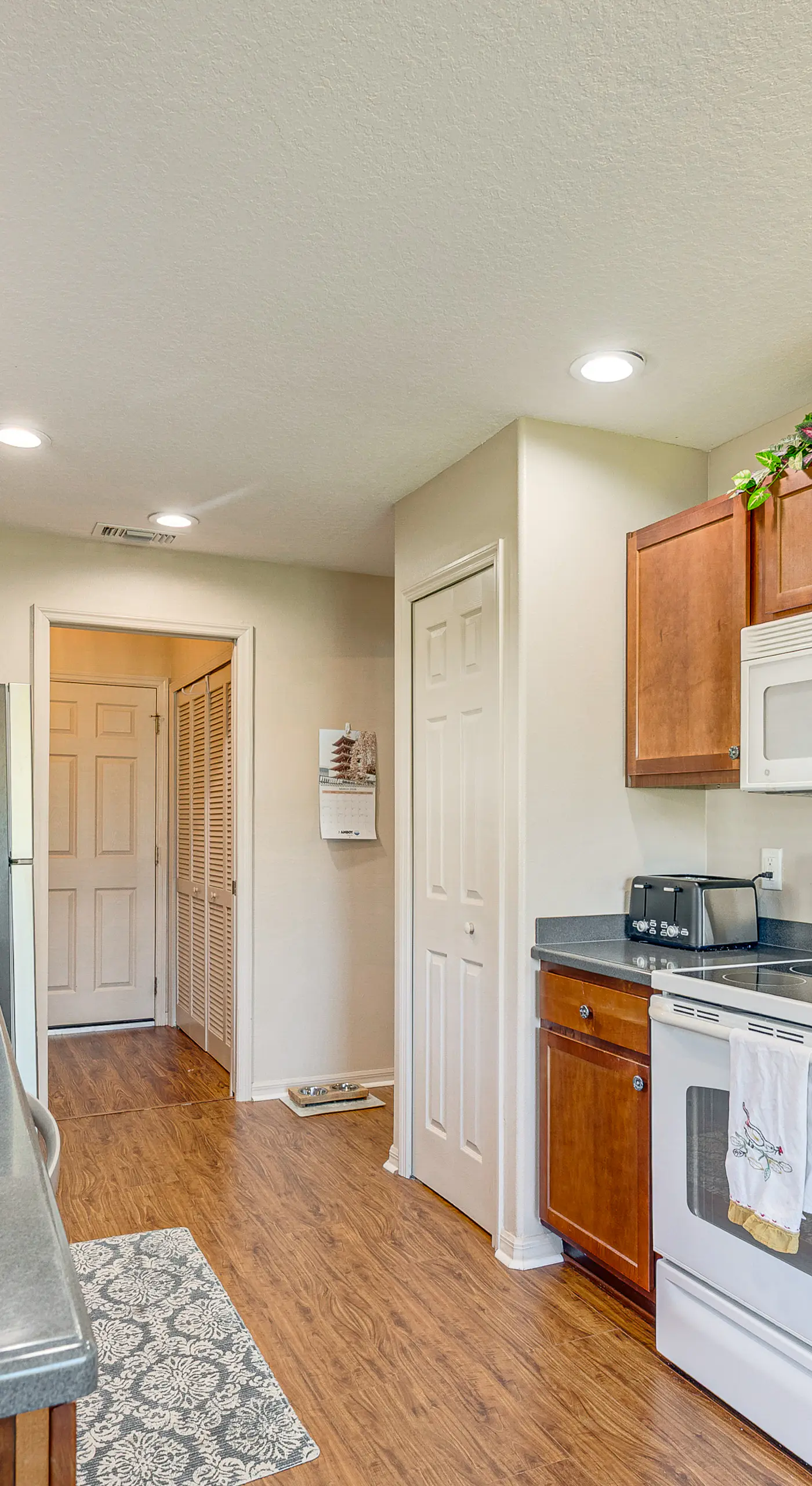 Ocala Home w/ Screened-In Porch & Community Perks!