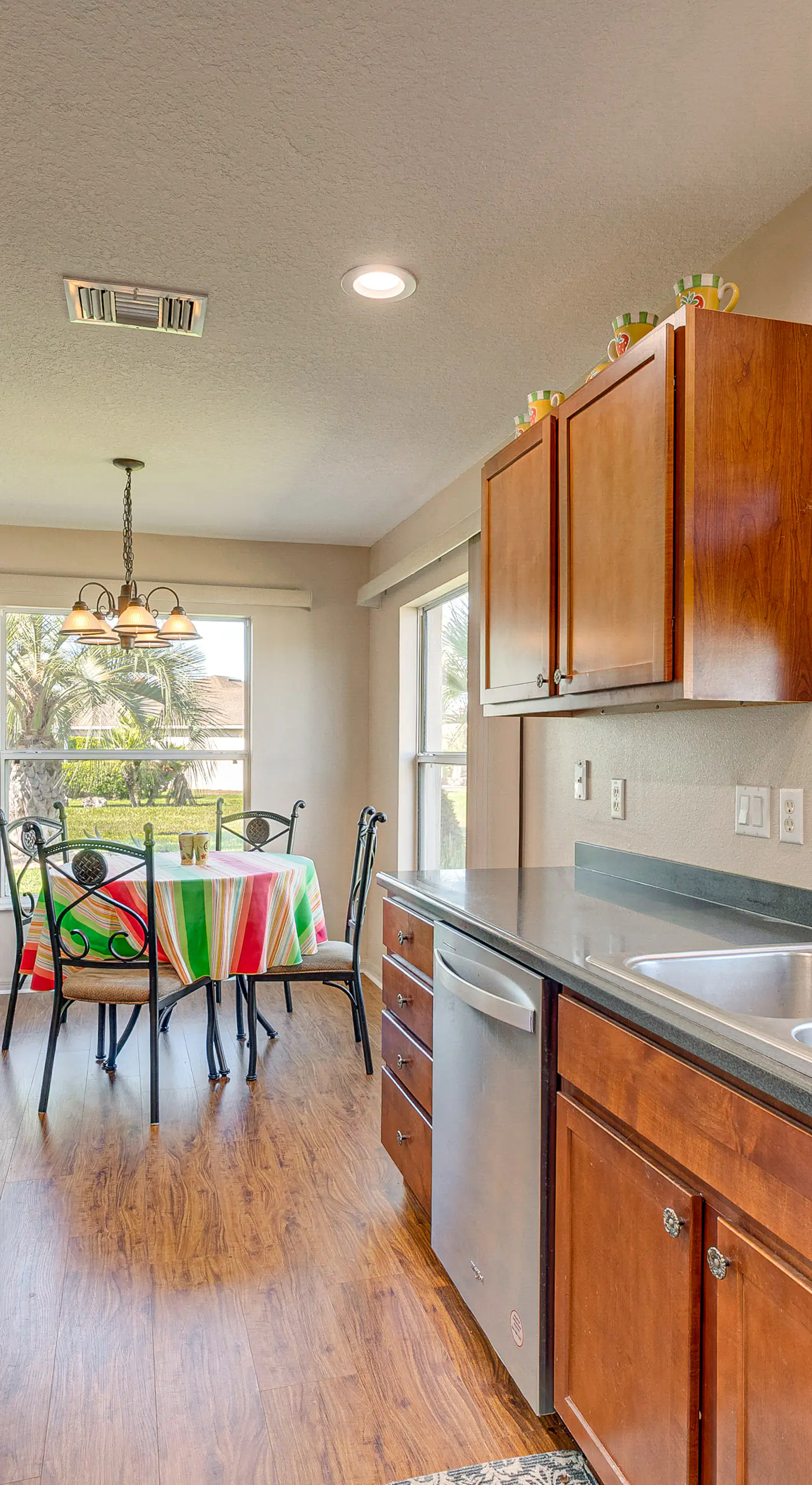 Ocala Home w/ Screened-In Porch & Community Perks!