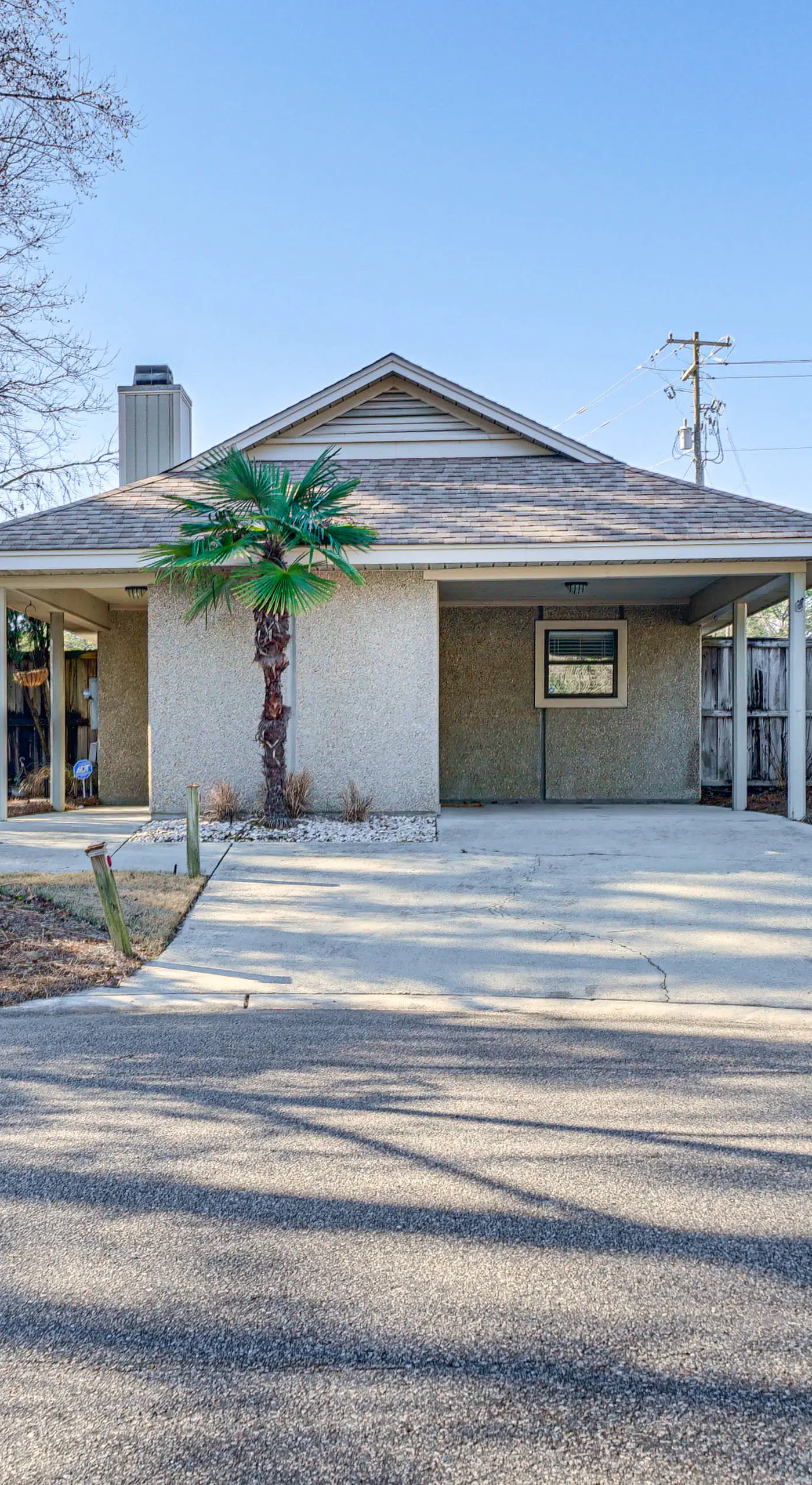 Northeast Wilmington Home ~ 5 Mi to Beach!