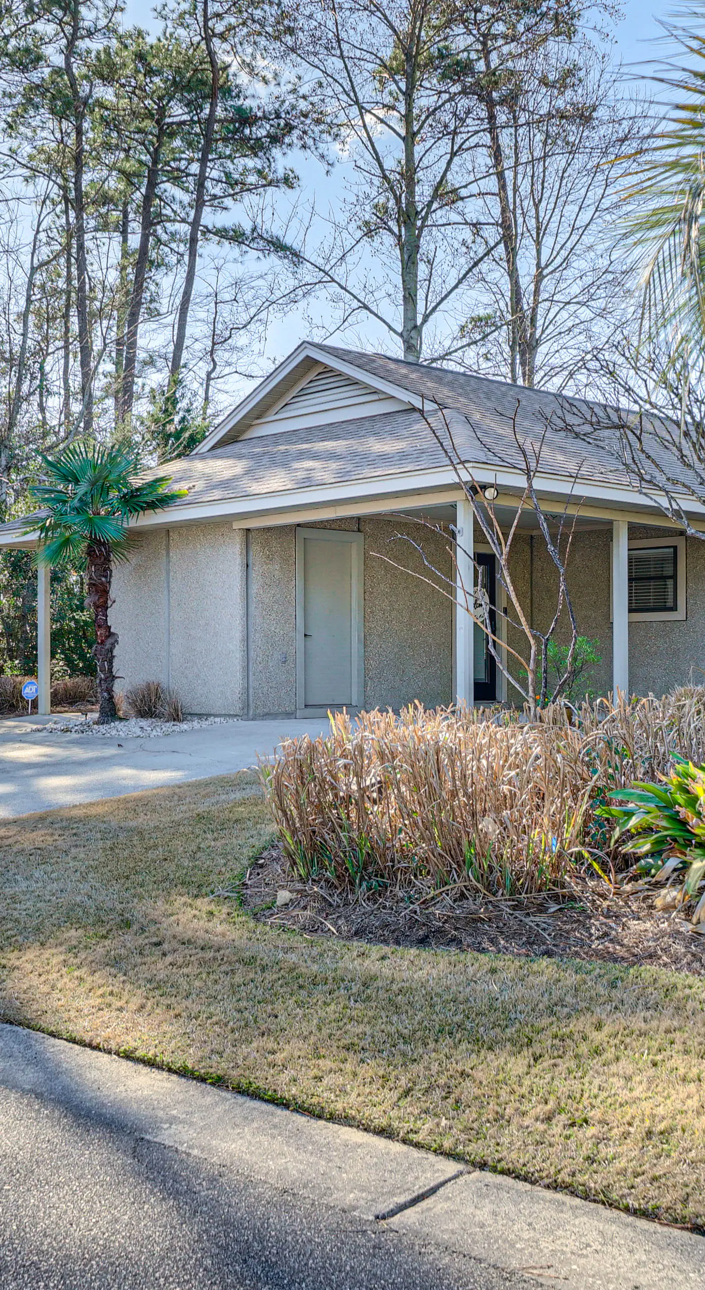 Northeast Wilmington Home ~ 5 Mi to Beach!