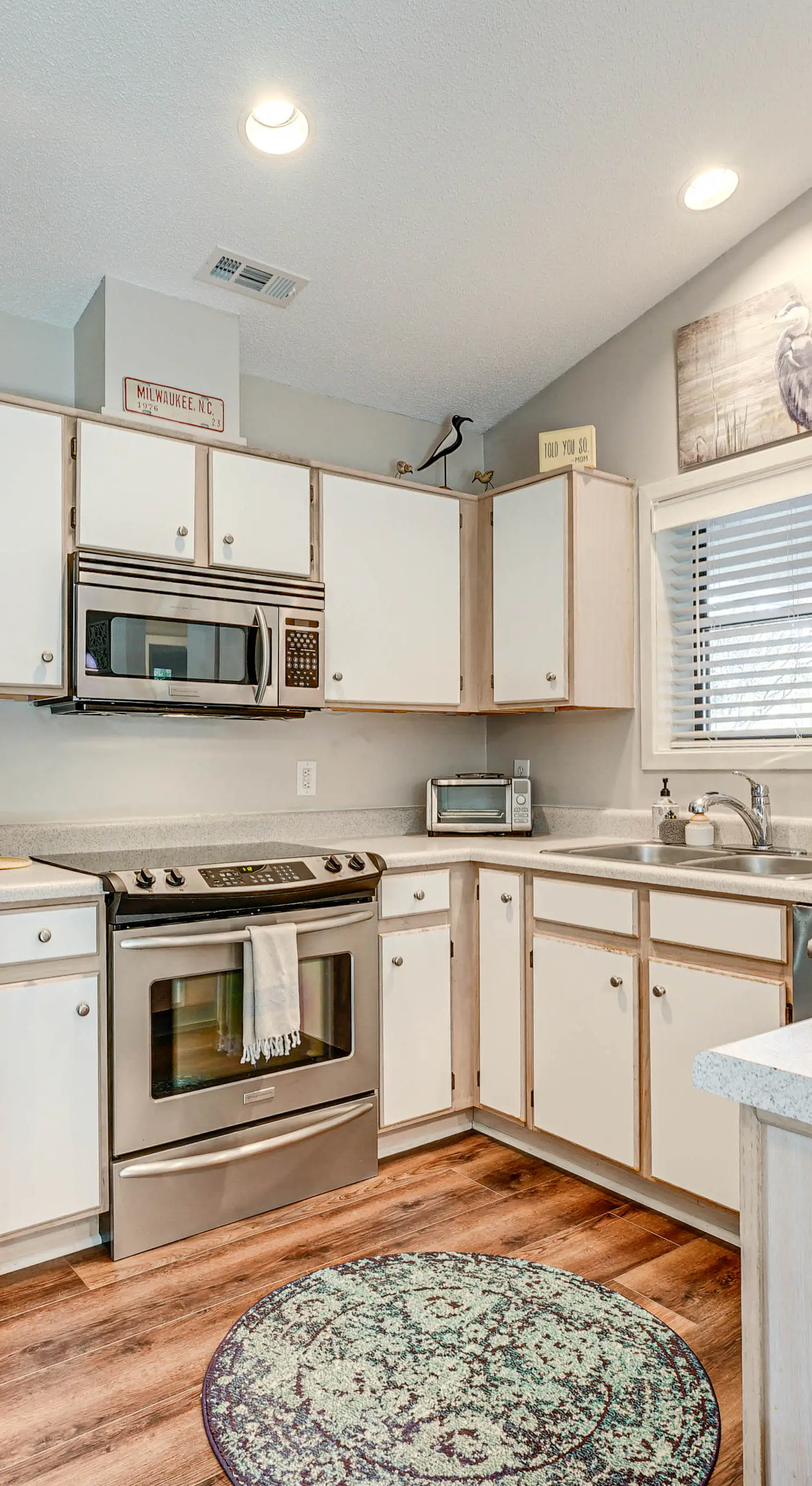 Northeast Wilmington Home ~ 5 Mi to Beach!