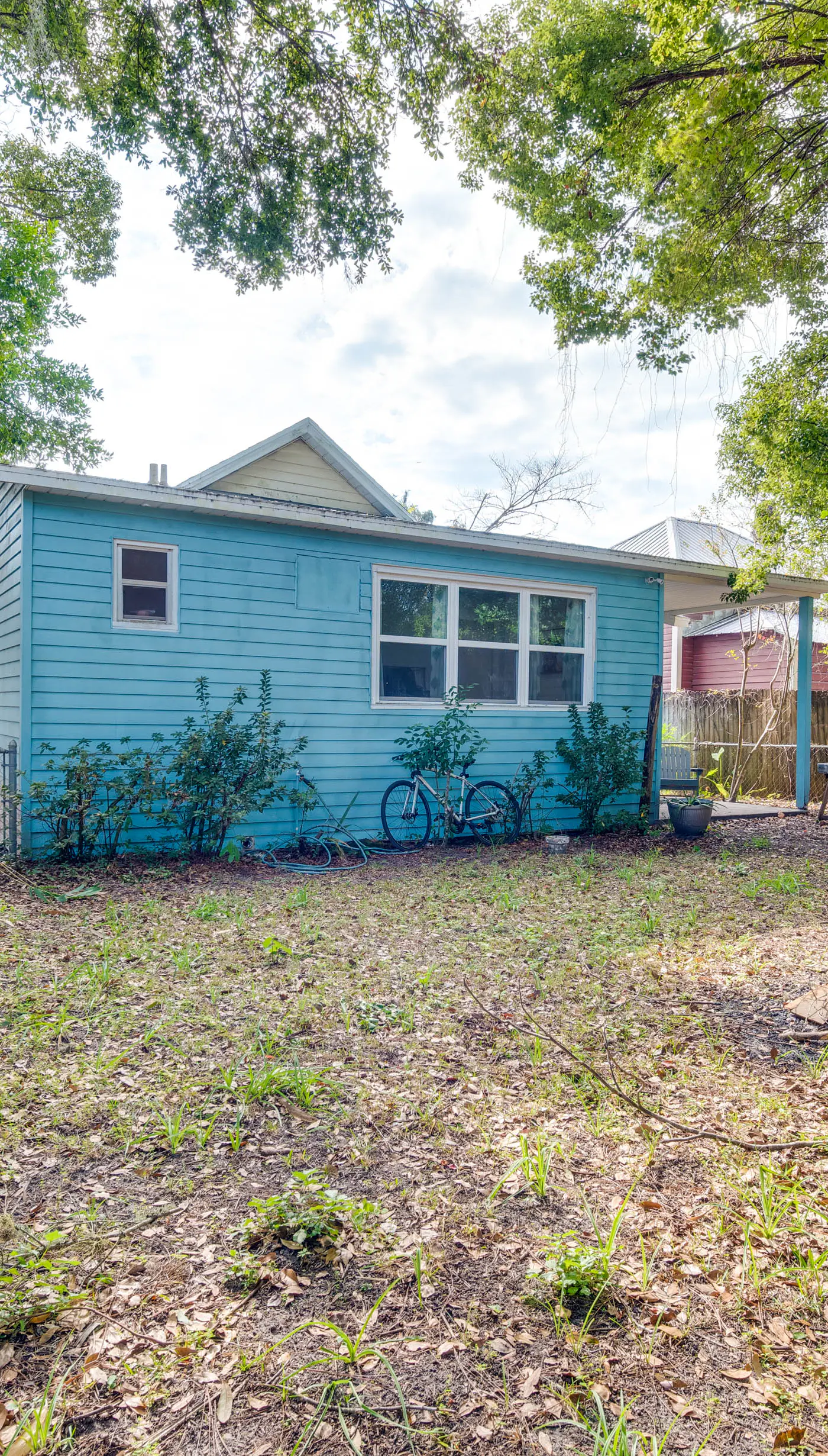 Walk to River & Shops: Downtown Dunnellon Escape