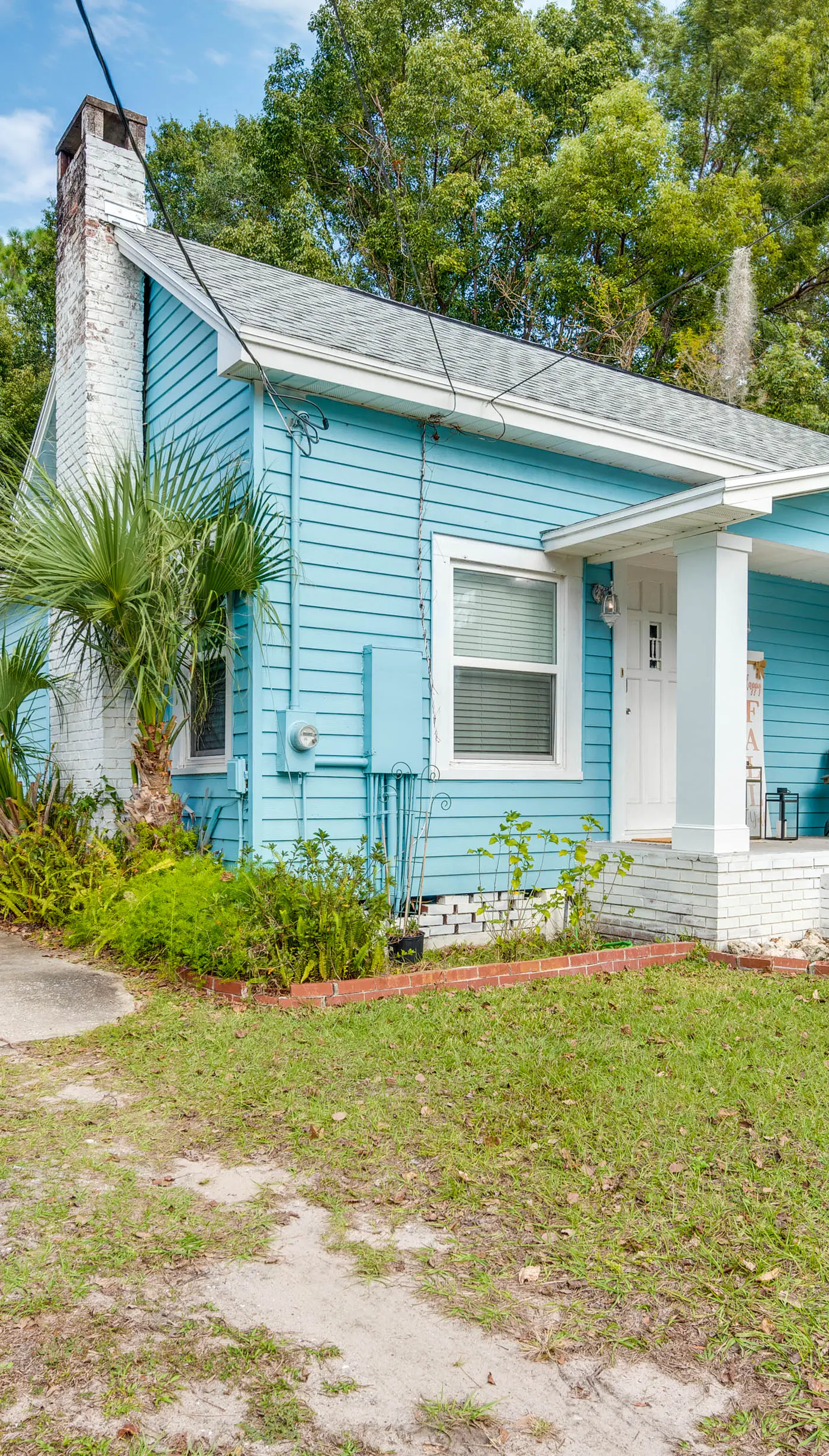 Walk to River & Shops: Downtown Dunnellon Escape