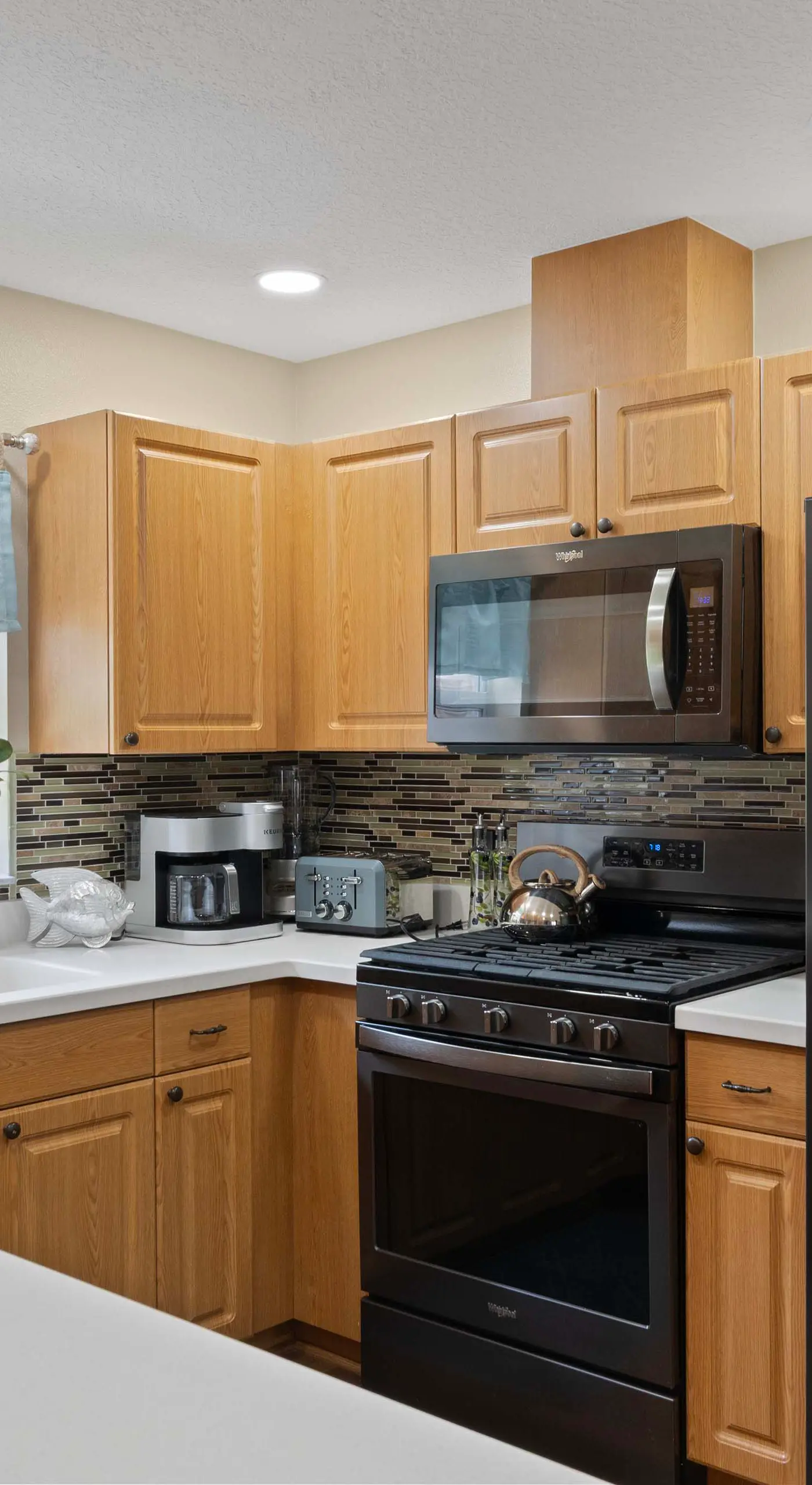 Welcoming ‘Little Blue Lakehouse’ in Crystal River