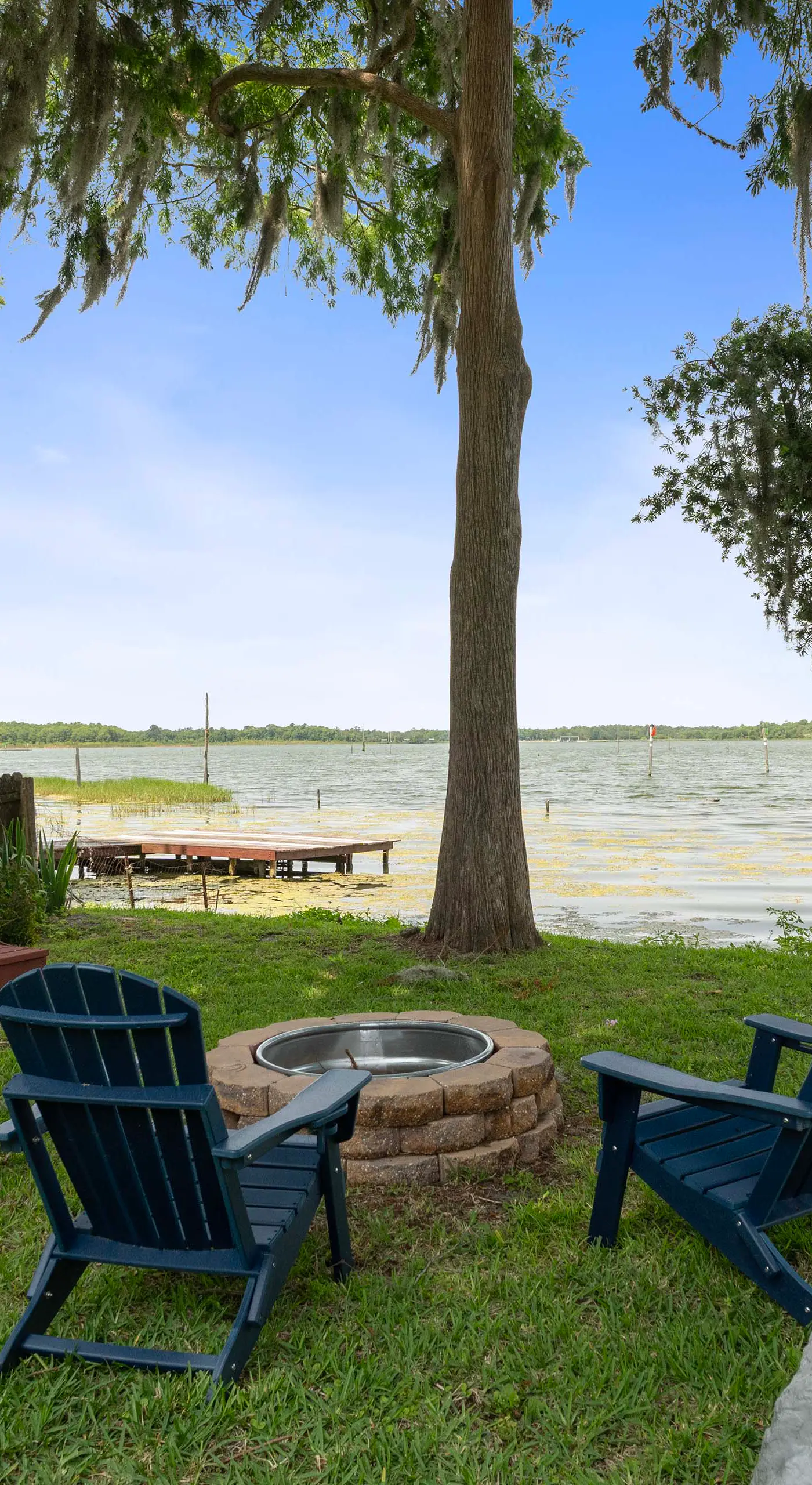 Welcoming ‘Little Blue Lakehouse’ in Crystal River