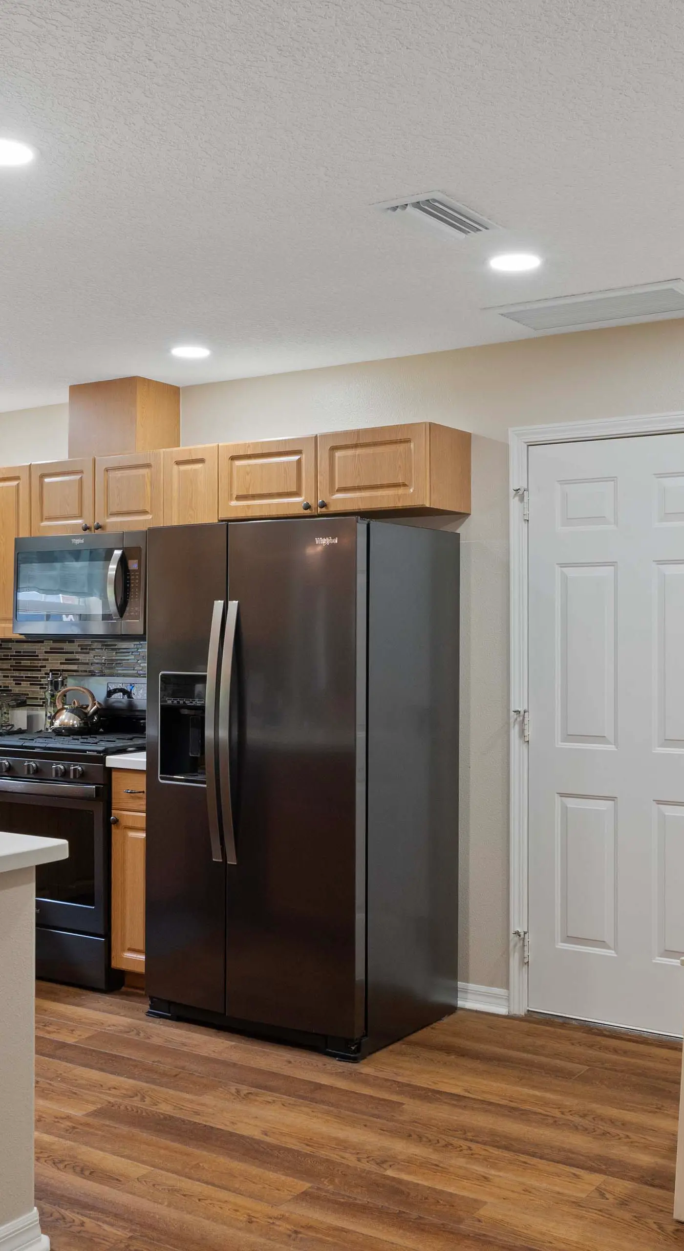 Welcoming ‘Little Blue Lakehouse’ in Crystal River