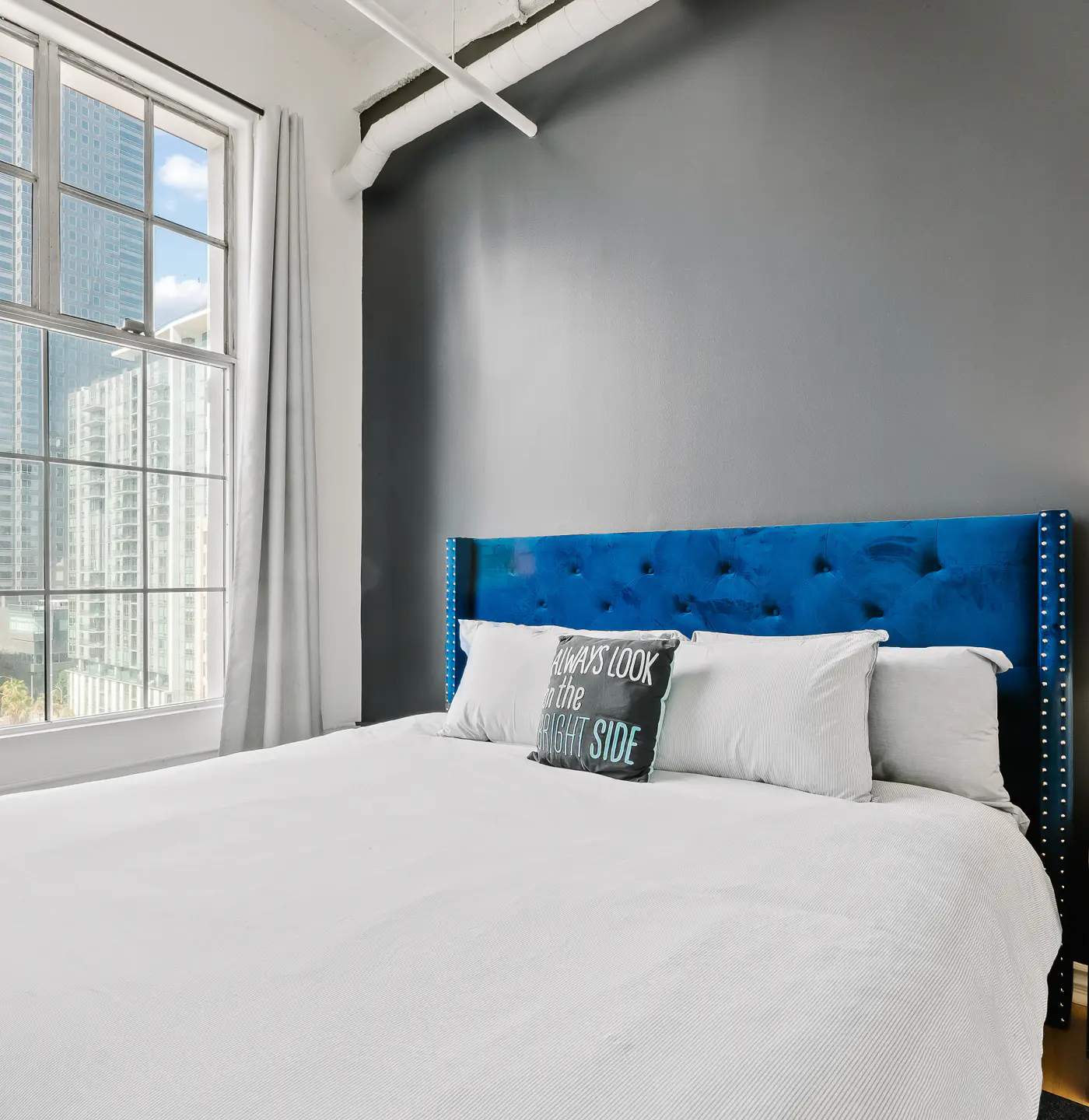 Rooftop Pool & City Views! Long-Term Dtwn LA Stay