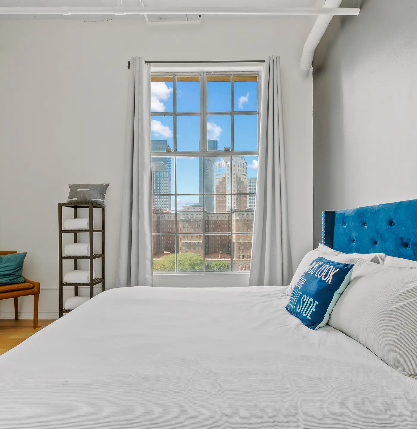 Rooftop Pool & City Views! Long-Term Dtwn LA Stay