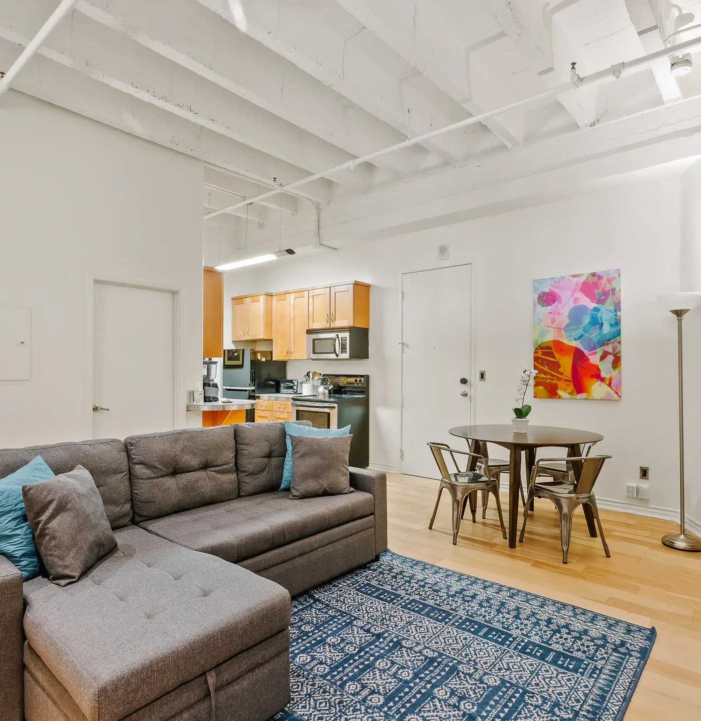 Rooftop Pool & City Views! Long-Term Dtwn LA Stay