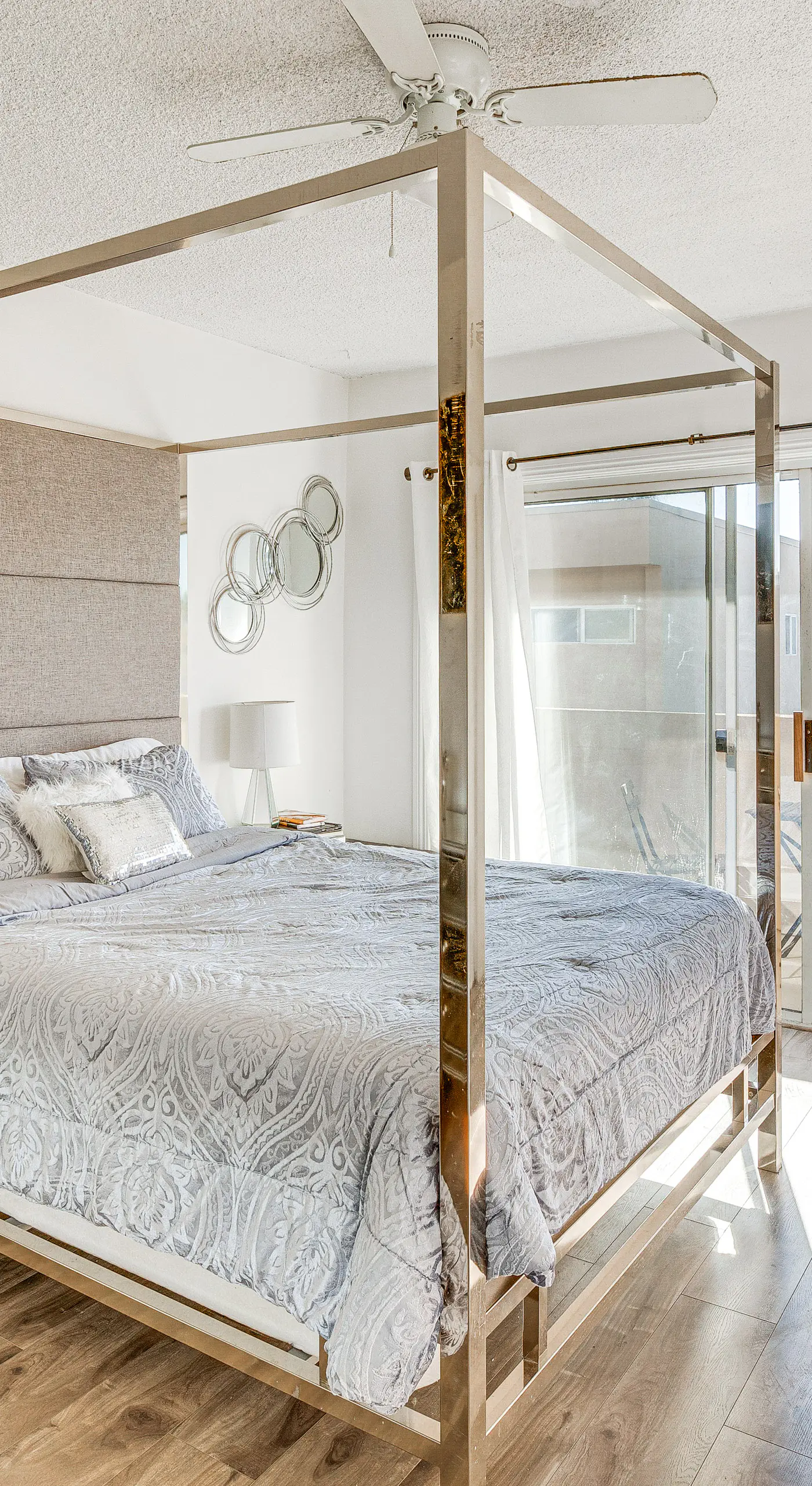 Los Angeles Townhome: Off-Street Parking & Balcony