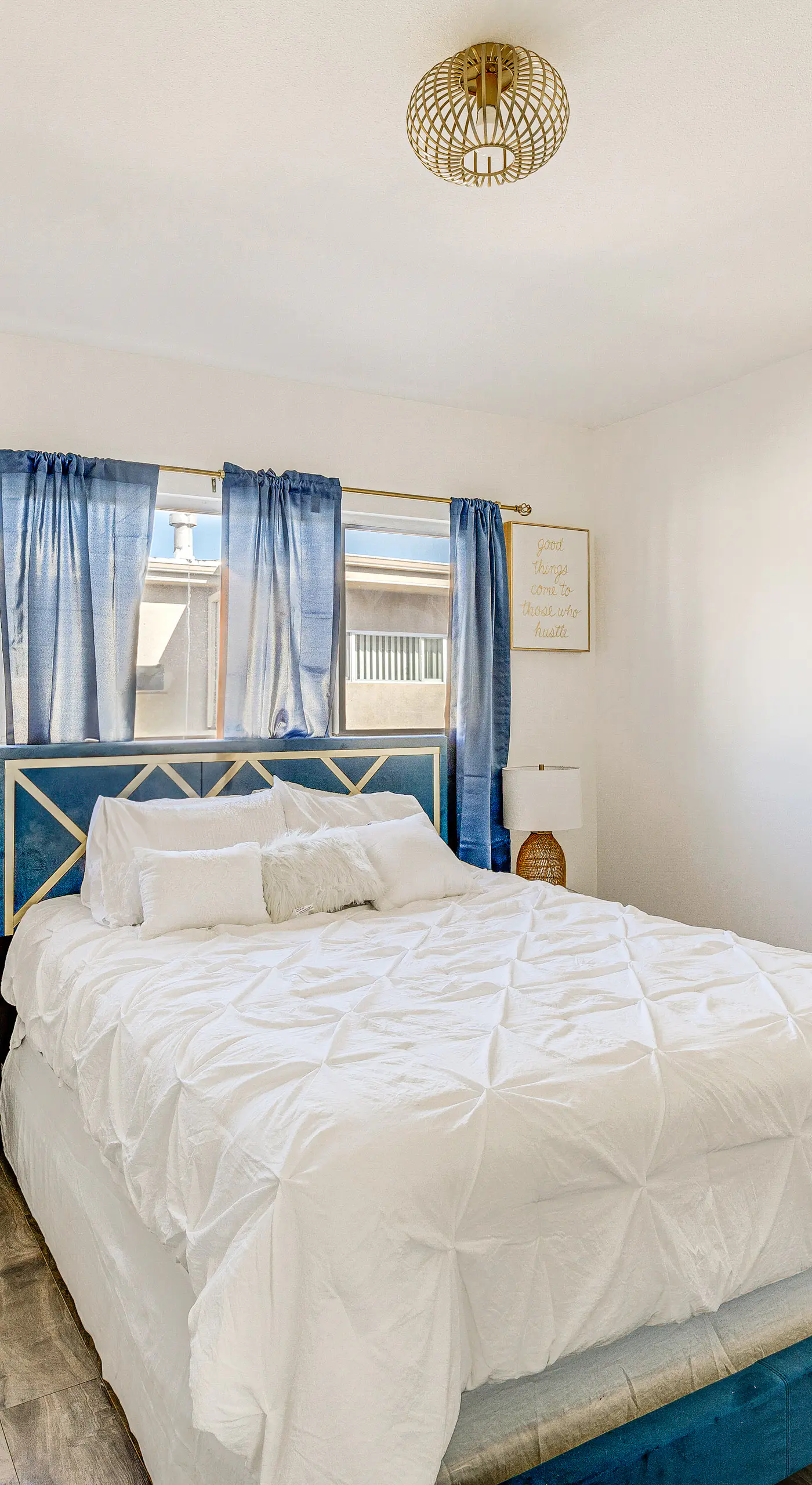 Los Angeles Townhome: Off-Street Parking & Balcony