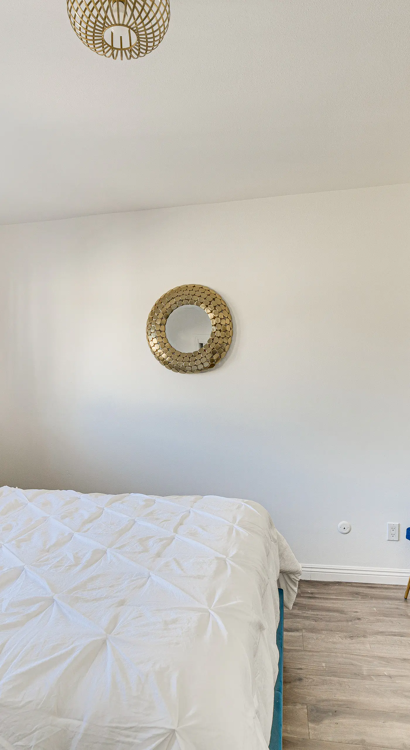 Los Angeles Townhome: Off-Street Parking & Balcony