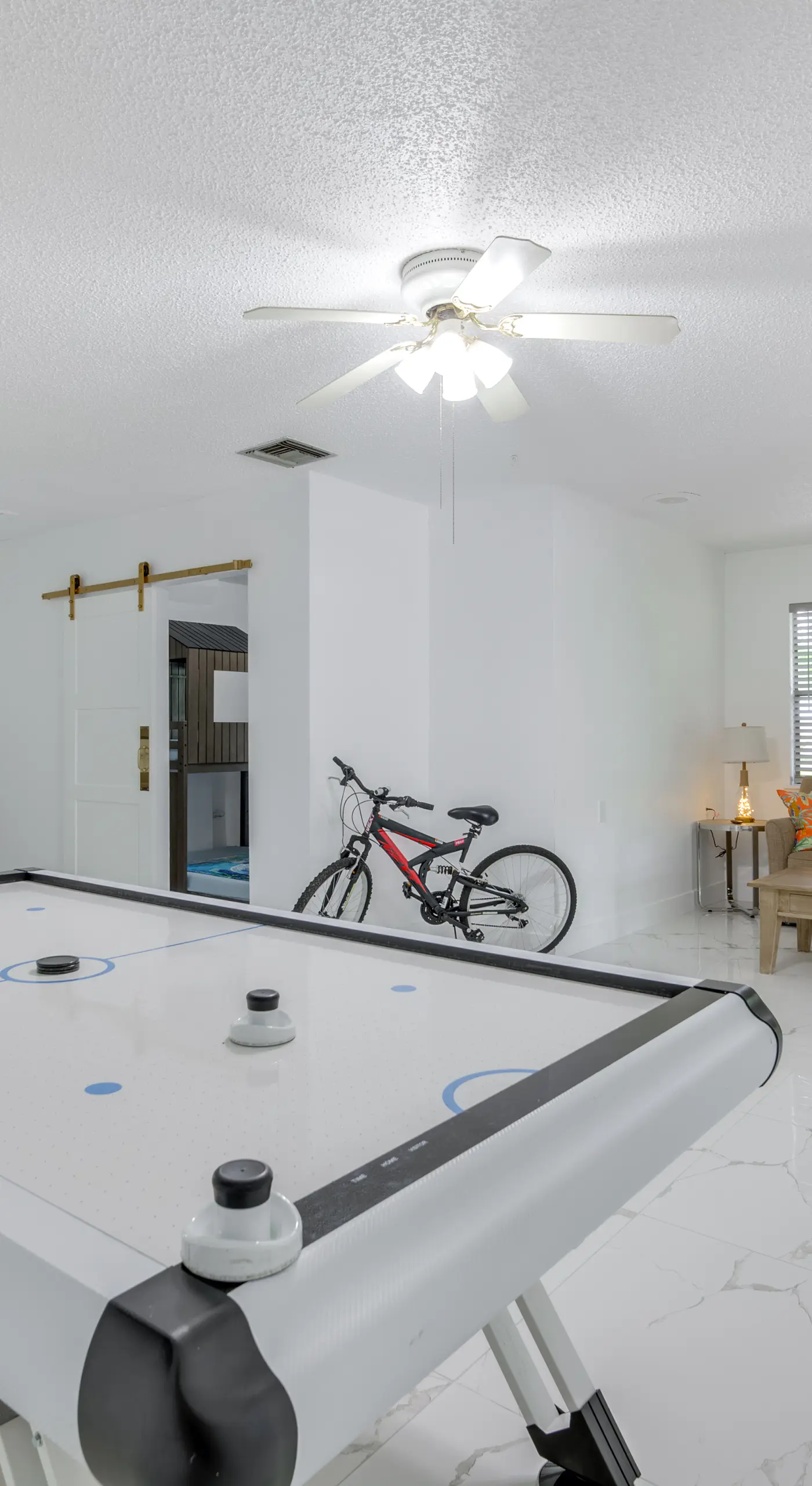 Swim & Hike: Crystal River Retreat w/ Yard!