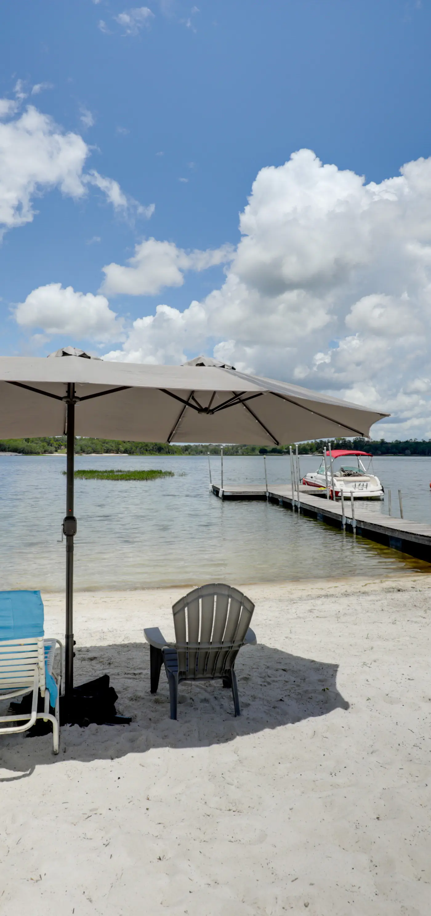 Private Beach & Dock! North Florida Lake House
