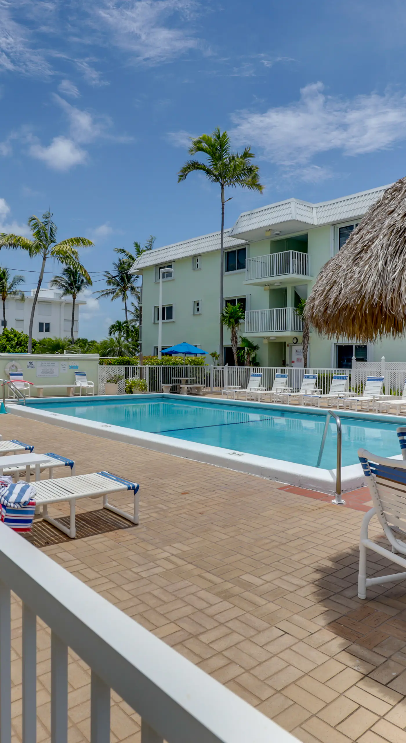 Steps to Pool & Ocean! Key Colony Beach Retreat