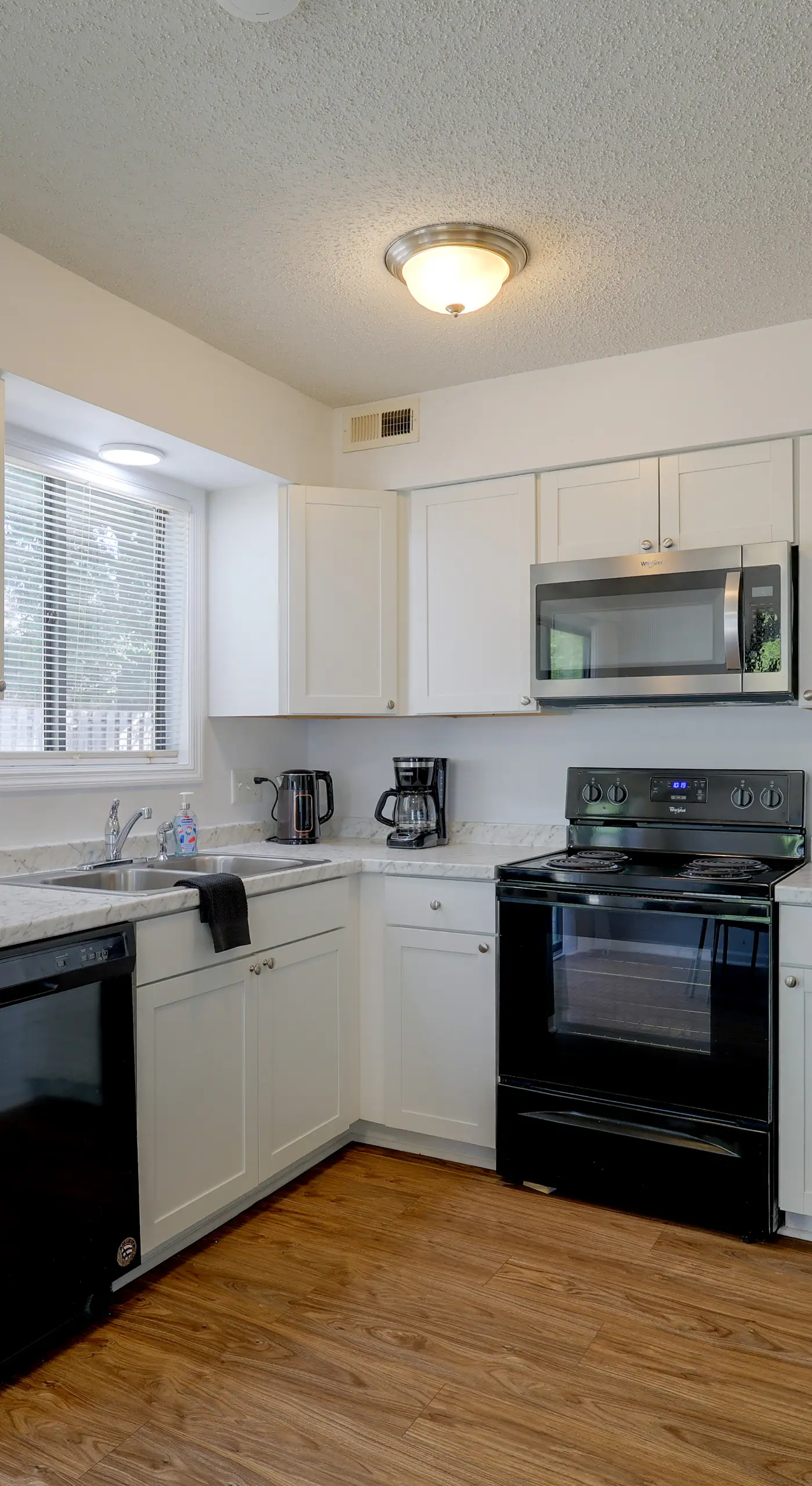 Walk to Med Center! Extended Wilmington Condo