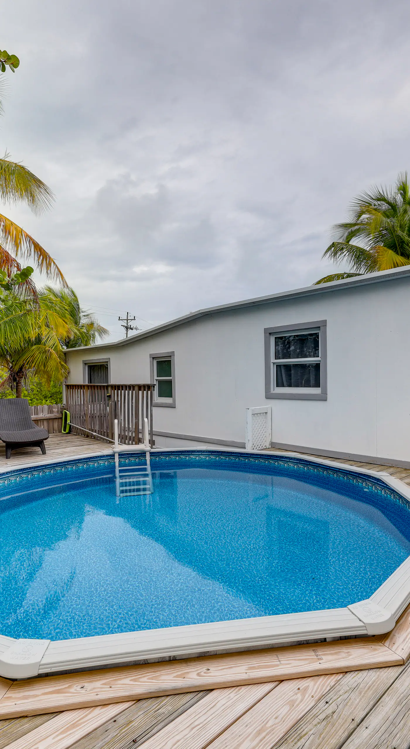 Lanai, Pool & Patios: Waterfront Home in Tavernier