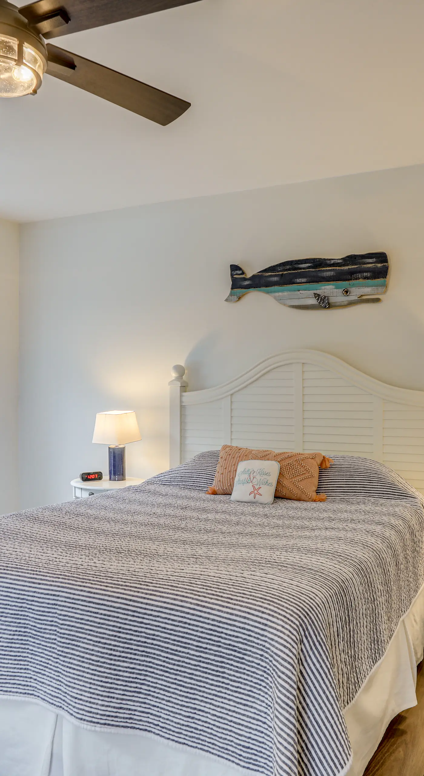Steps to Beach! Emerald Isle Condo w/ Ocean View