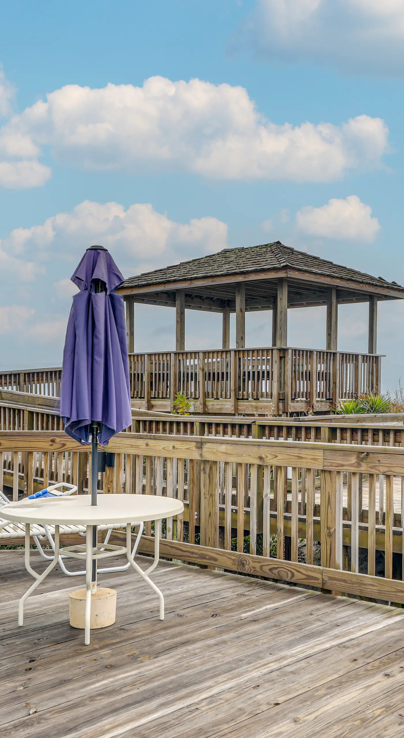 Steps to Beach! Emerald Isle Condo w/ Ocean View