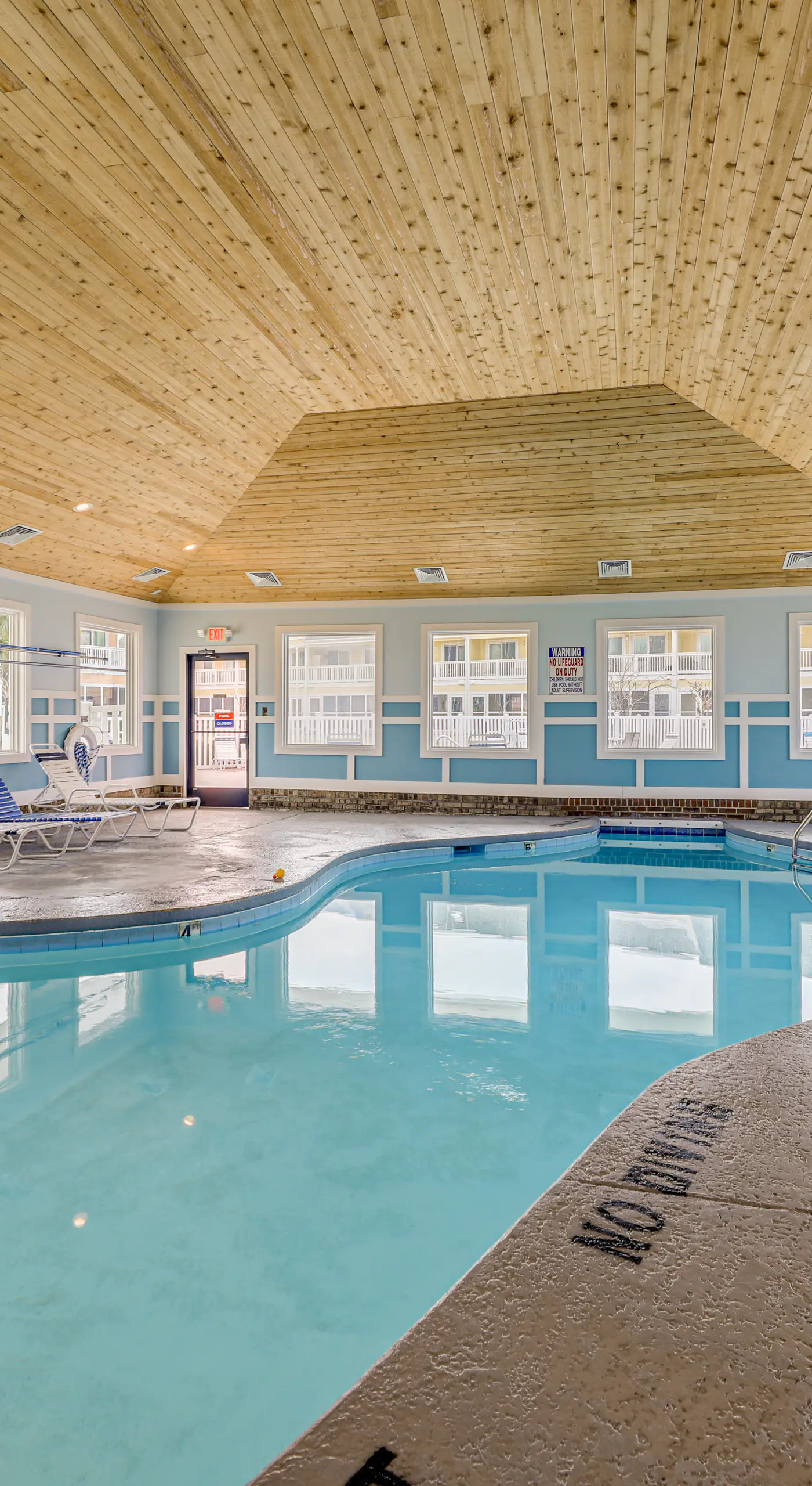 Steps to Beach! Emerald Isle Condo w/ Ocean View