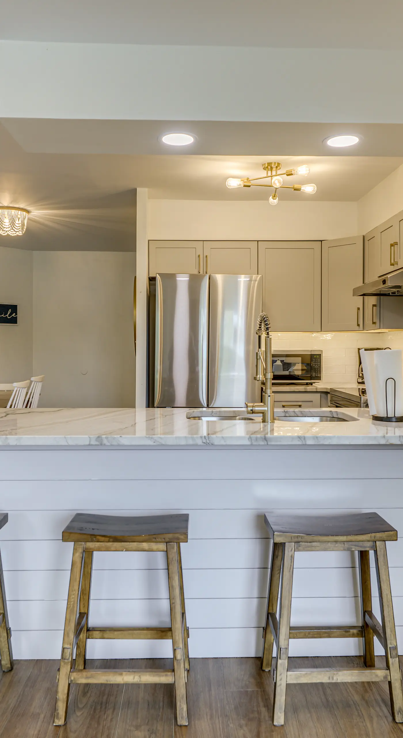 Steps to Beach! Emerald Isle Condo w/ Ocean View