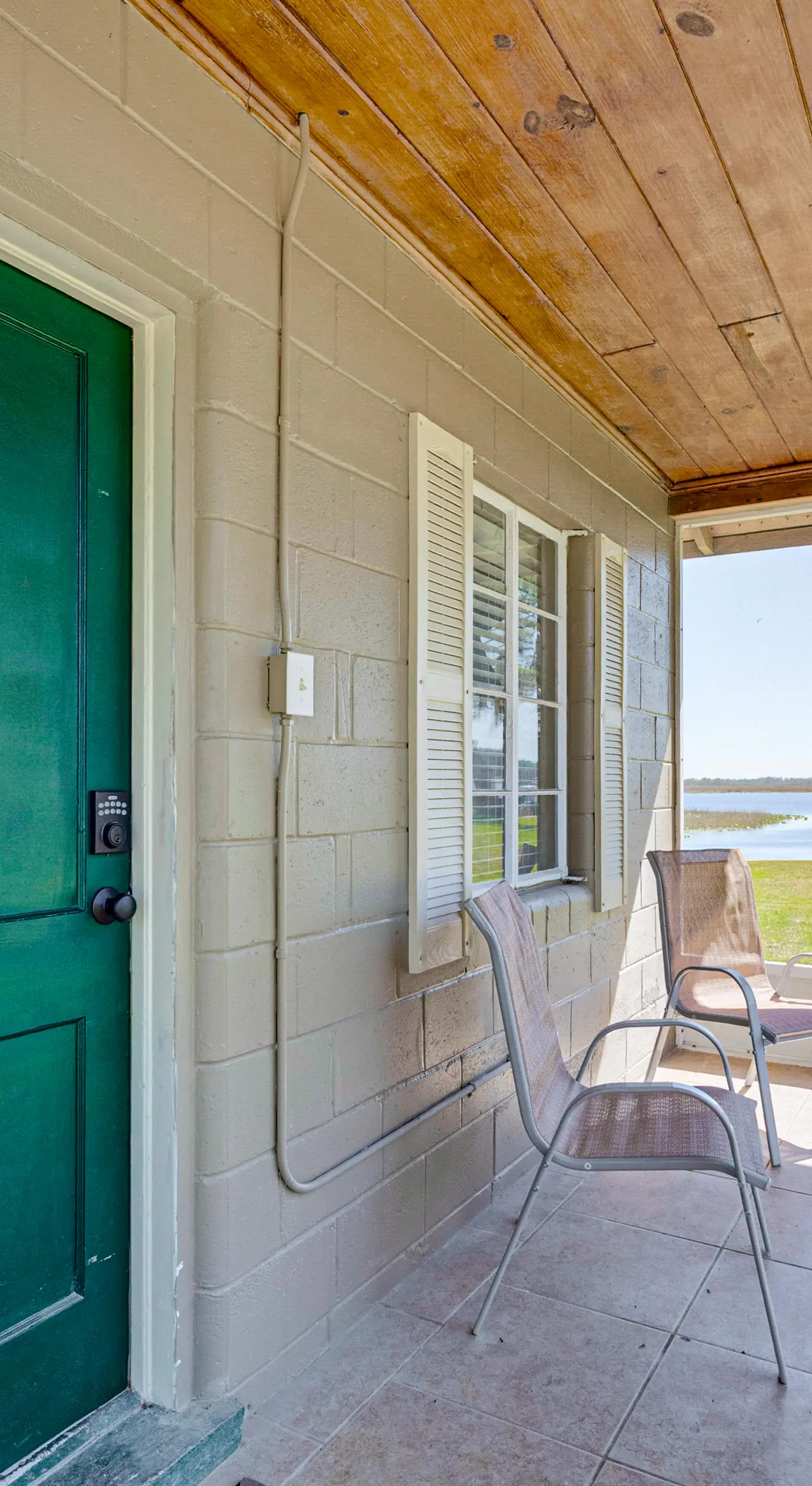 Lake View, Pool Access! Pet-Friendly Hernando Stay