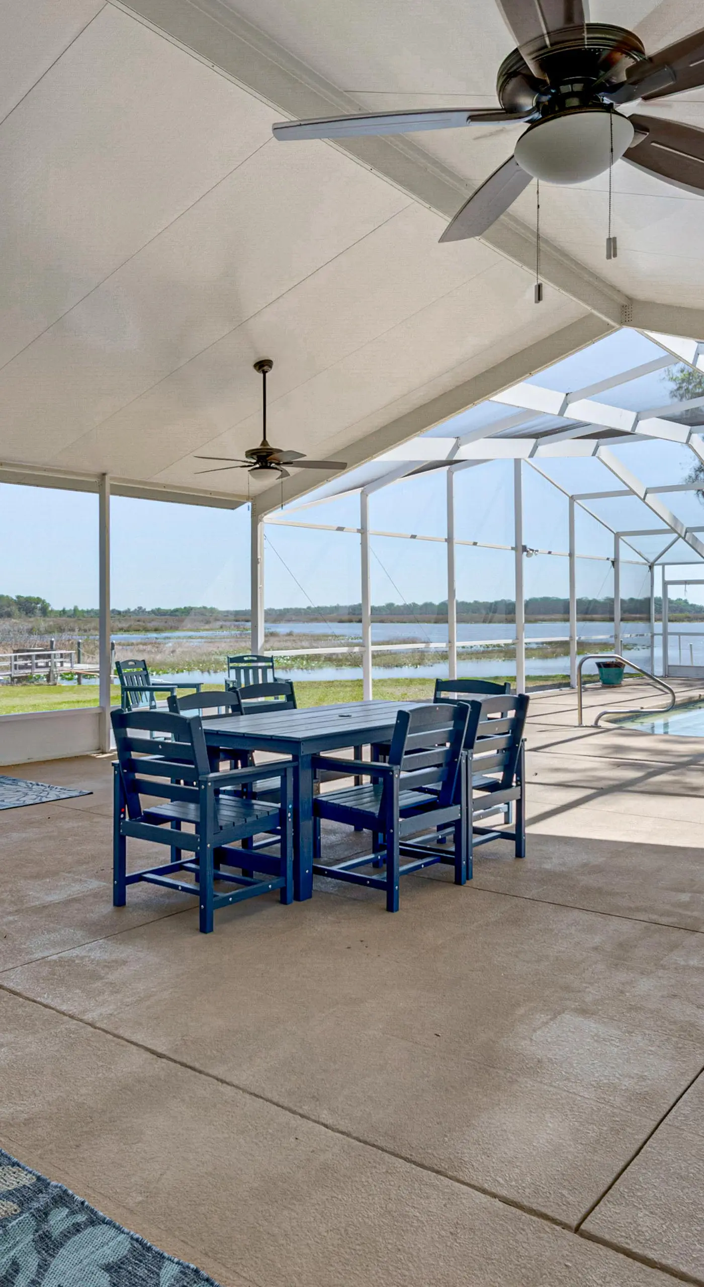 Lake View, Pool Access! Pet-Friendly Hernando Stay