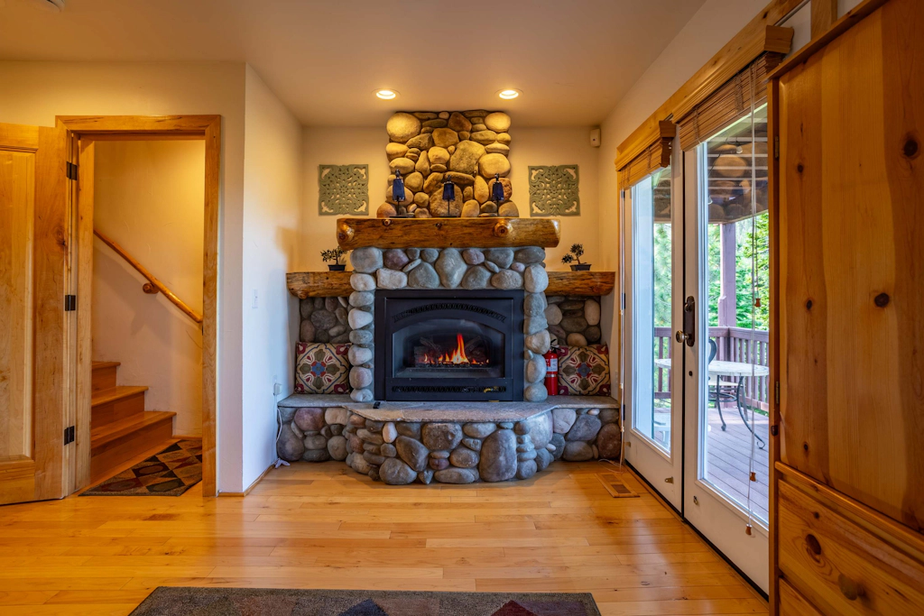 Walk to Heavenly Stagecoach Lift | Stunning Lake Views | Hot Tub & Pool | Cozy Mountain Retreat