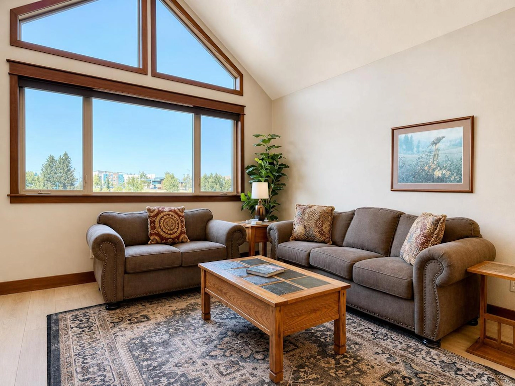 Unwind at Riverstone Loft