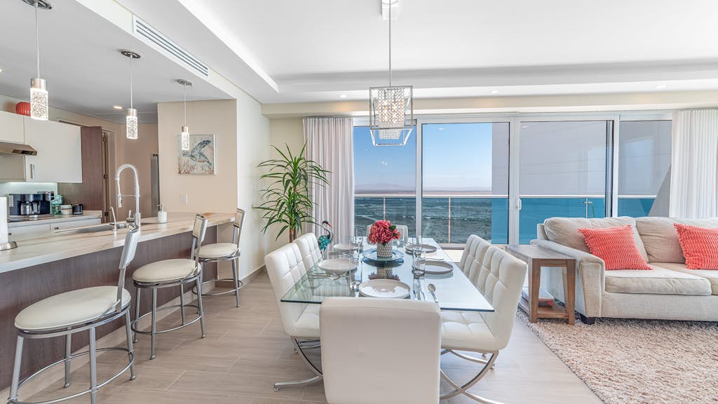 Verano 1601 – Spacious Corner Condo