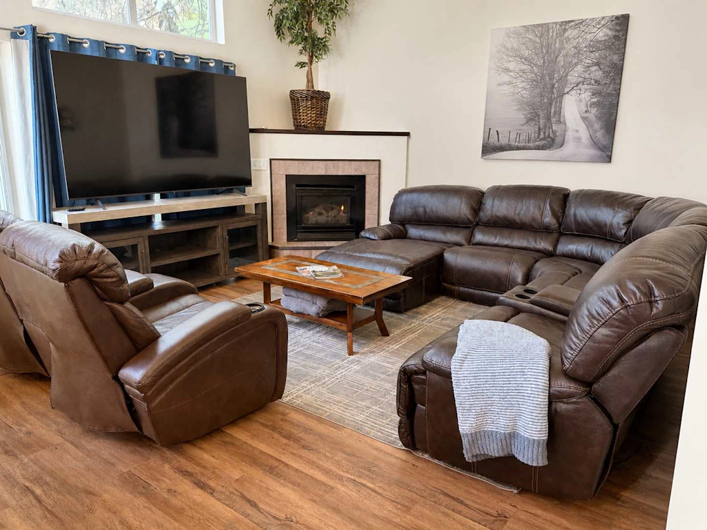 Unwind at Midtown Haven