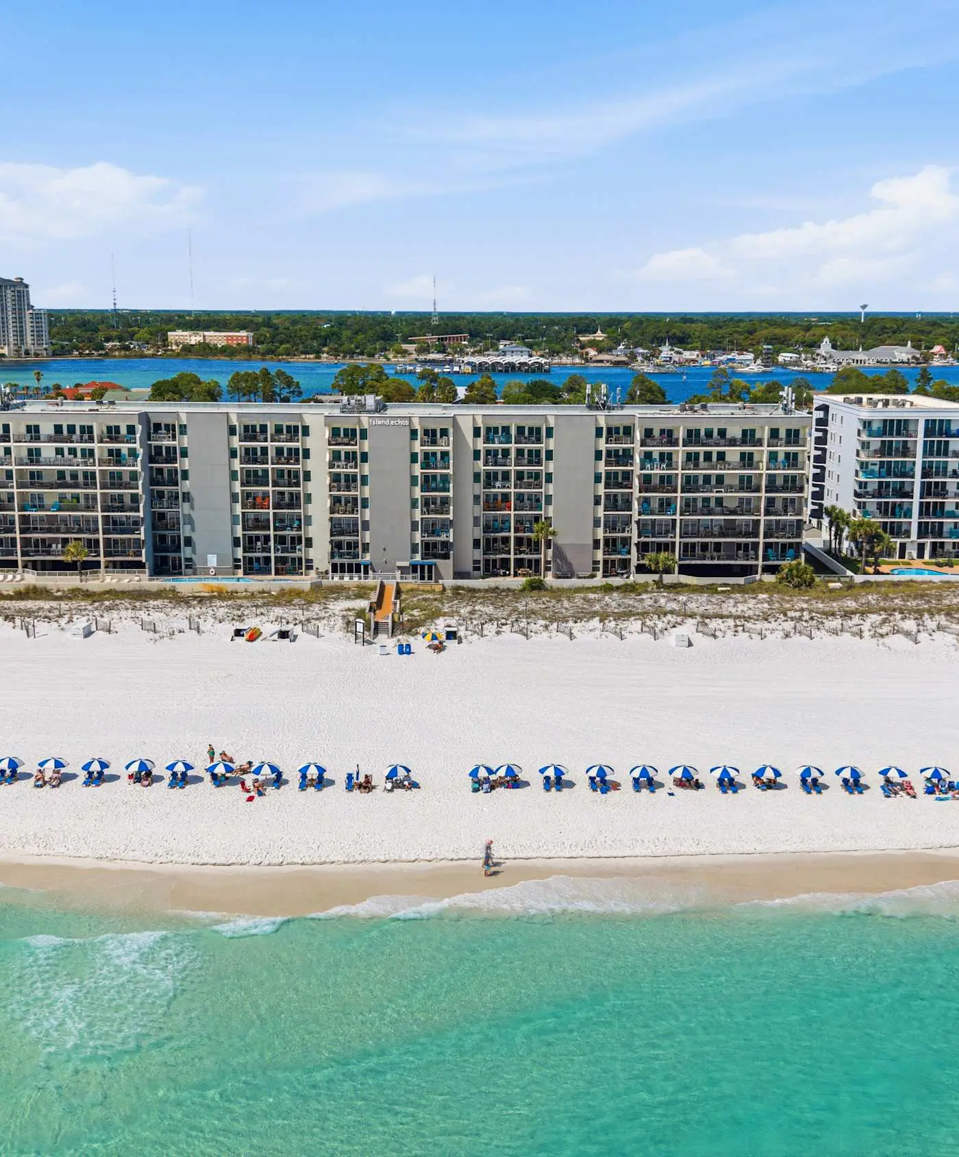 Gulf Front Condo w Pool, Tennis Courts & more!