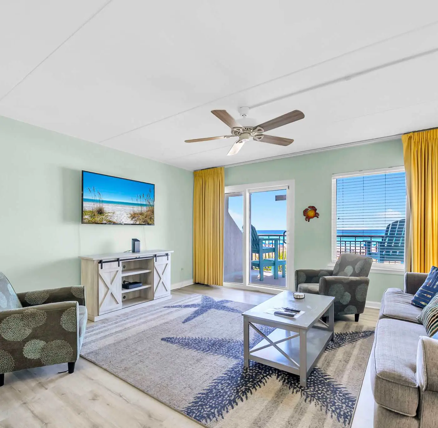 Gulf Front Condo w Pool, Tennis Courts & more!