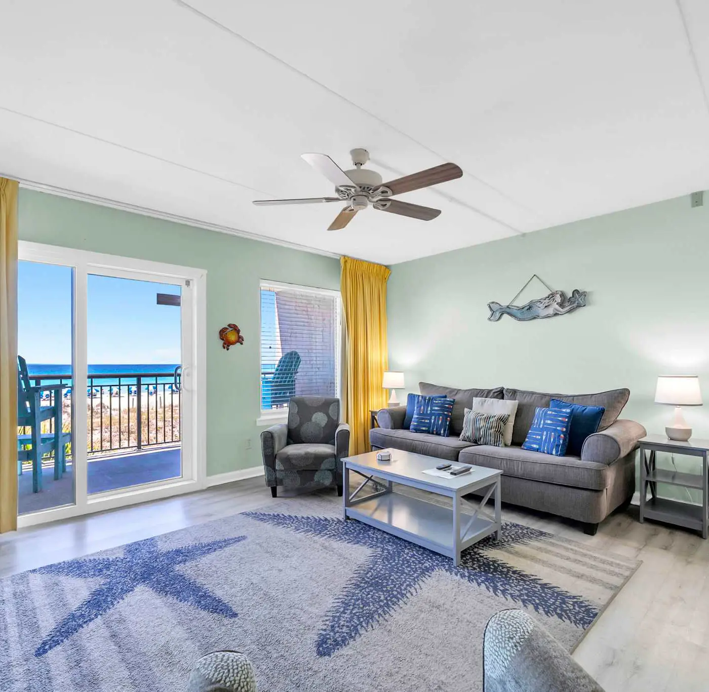 Gulf Front Condo w Pool, Tennis Courts & more!