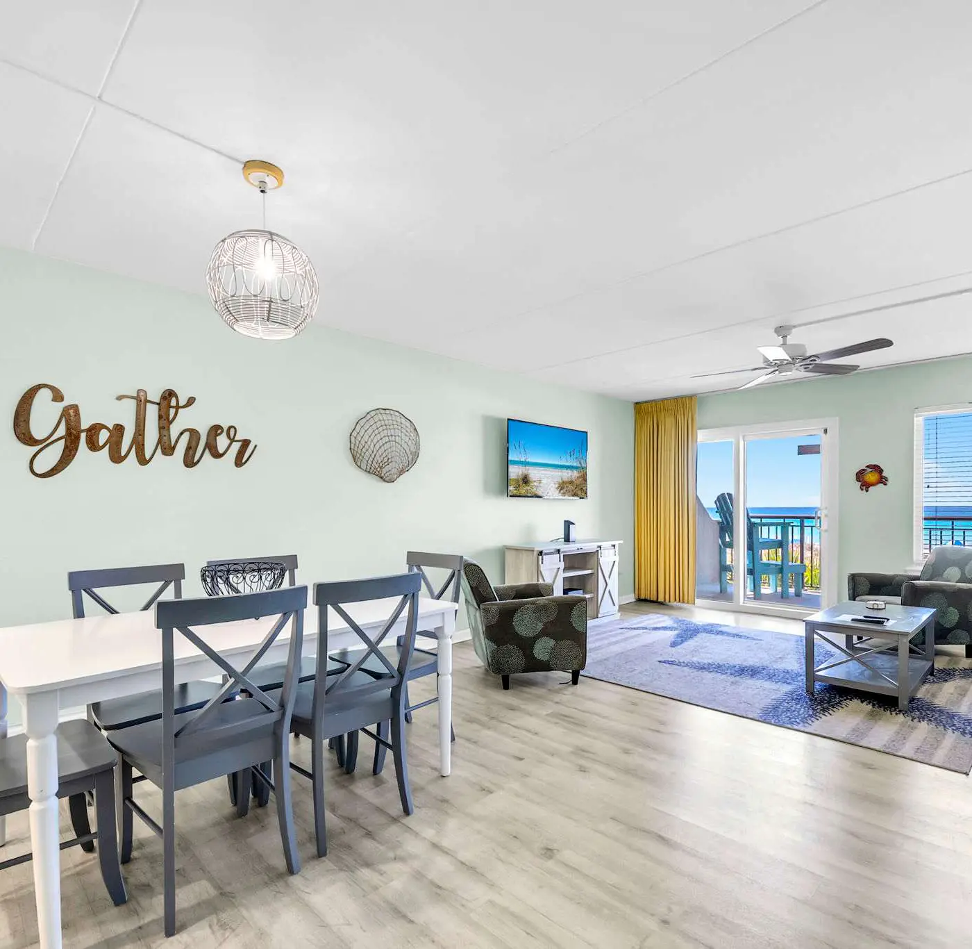 Gulf Front Condo w Pool, Tennis Courts & more!