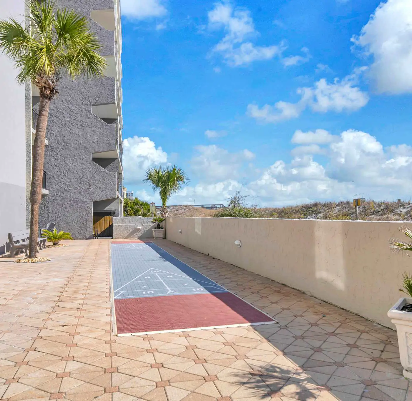 Gulf Front Condo w Pool, Tennis Courts & more!