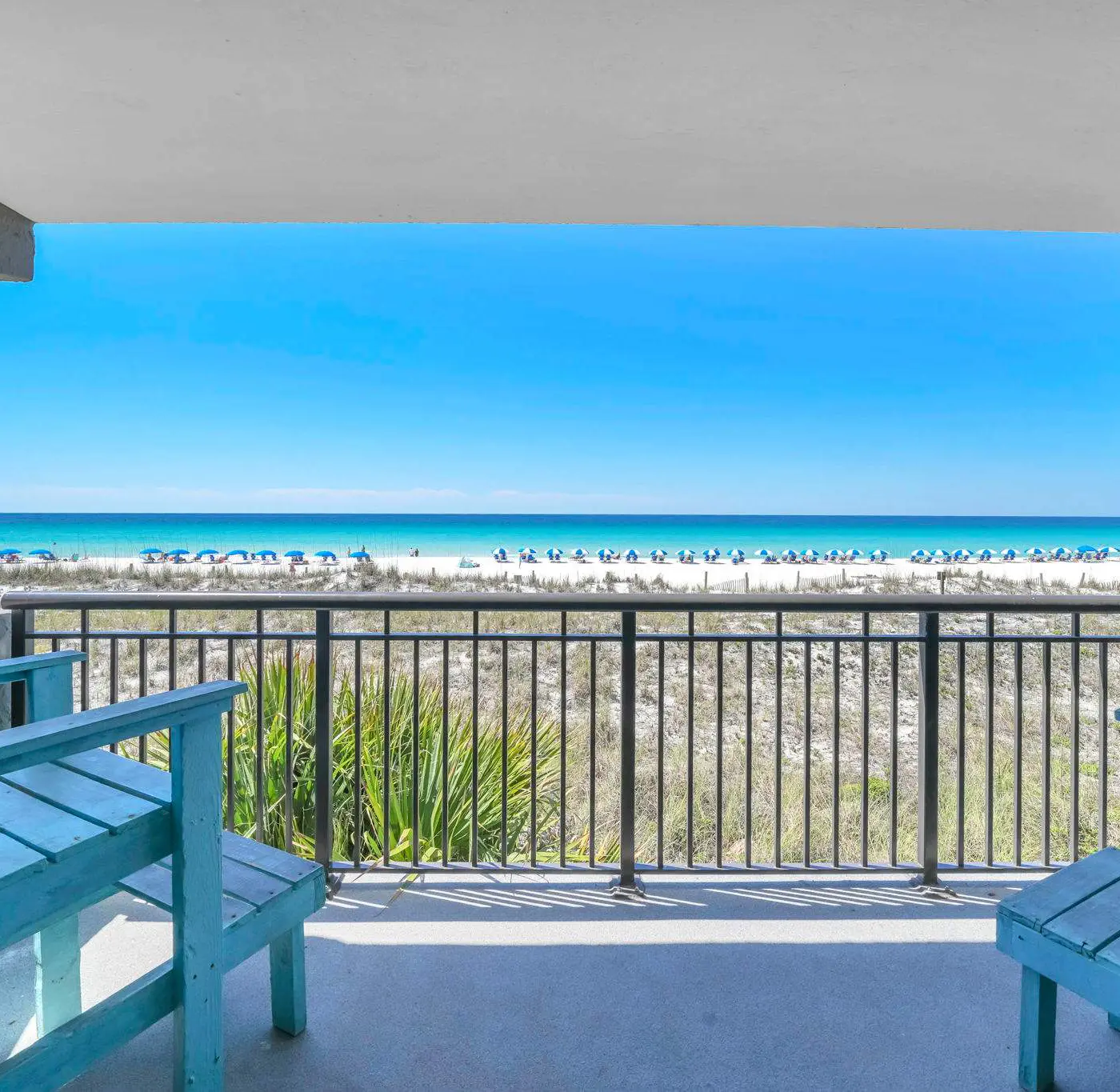 Gulf Front Condo w Pool, Tennis Courts & more!