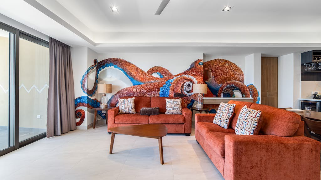 One 1501:Luxury Living Above the Shores of Sandy Beach