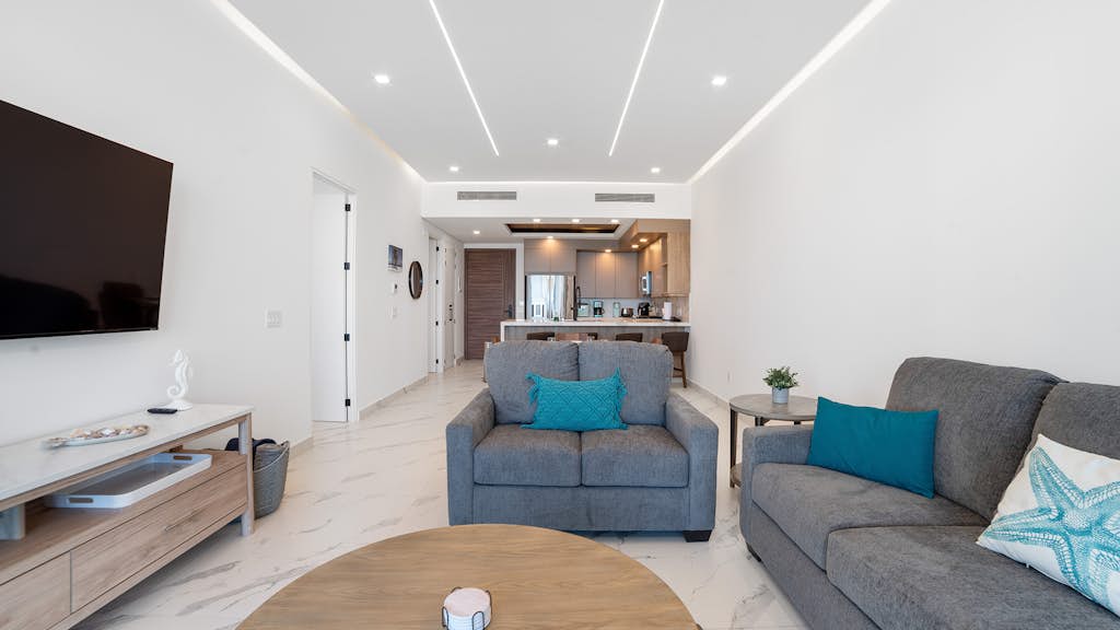 R602 | Modern Beachfront Condo with Balcony
